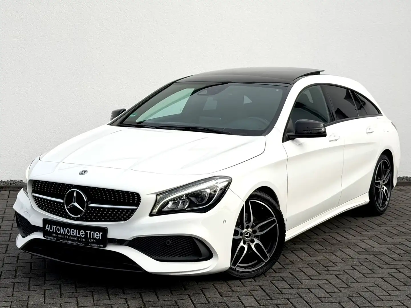 Mercedes-Benz CLA 200 Shooting Brake / Amg Line / Night Paket Blanc - 1