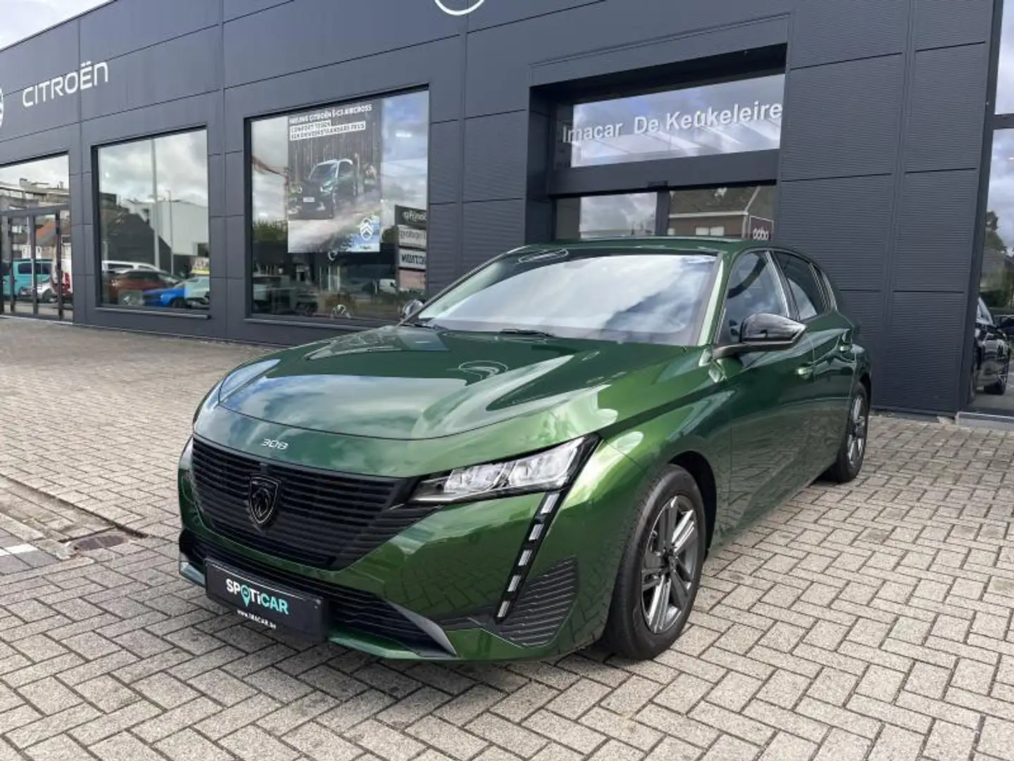 Peugeot 308 Active Pack 1.2 PURETECH 130 Vert - 1