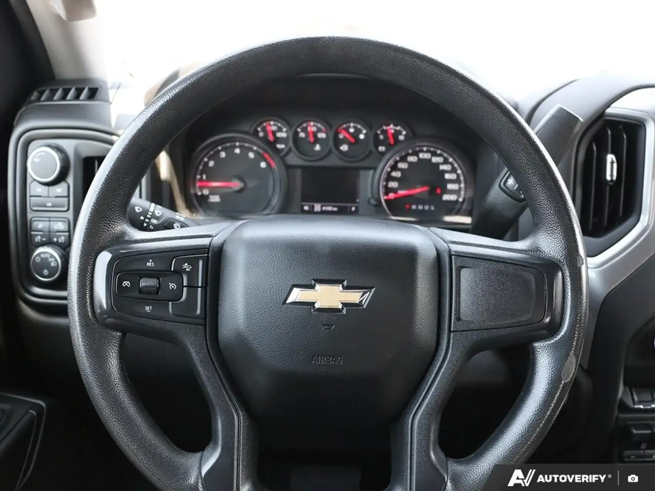 Chevrolet Silverado 2500 снимка Chevrolet Silverado 2500