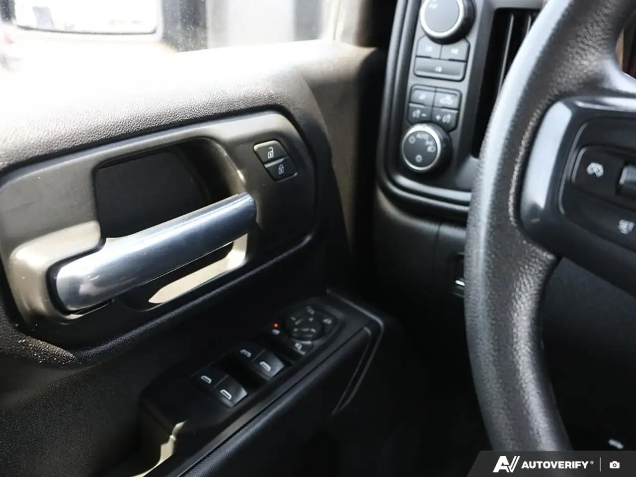 Chevrolet Silverado 2500 снимка Chevrolet Silverado 2500