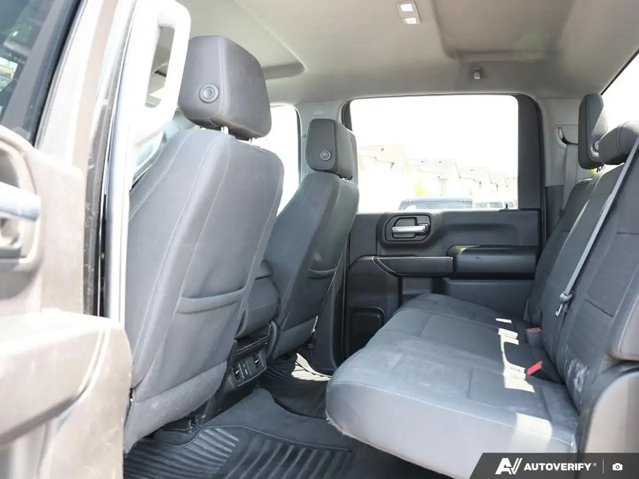 Chevrolet Silverado 2500 снимка Chevrolet Silverado 2500