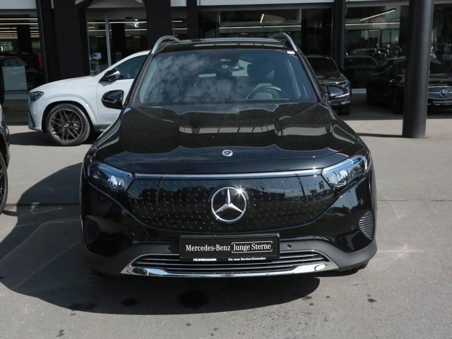 Mercedes-Benz EQB 350 4M Progressive Panorama Kamera AHK Schwarz - 2