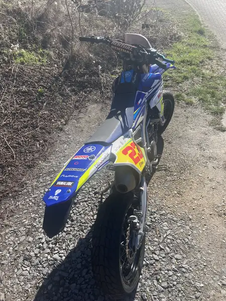 Yamaha WR 450 - foto 8