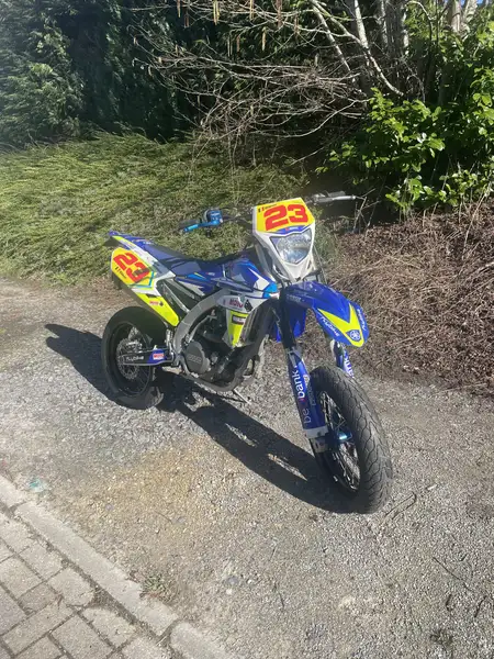 Yamaha WR 450 - foto 2