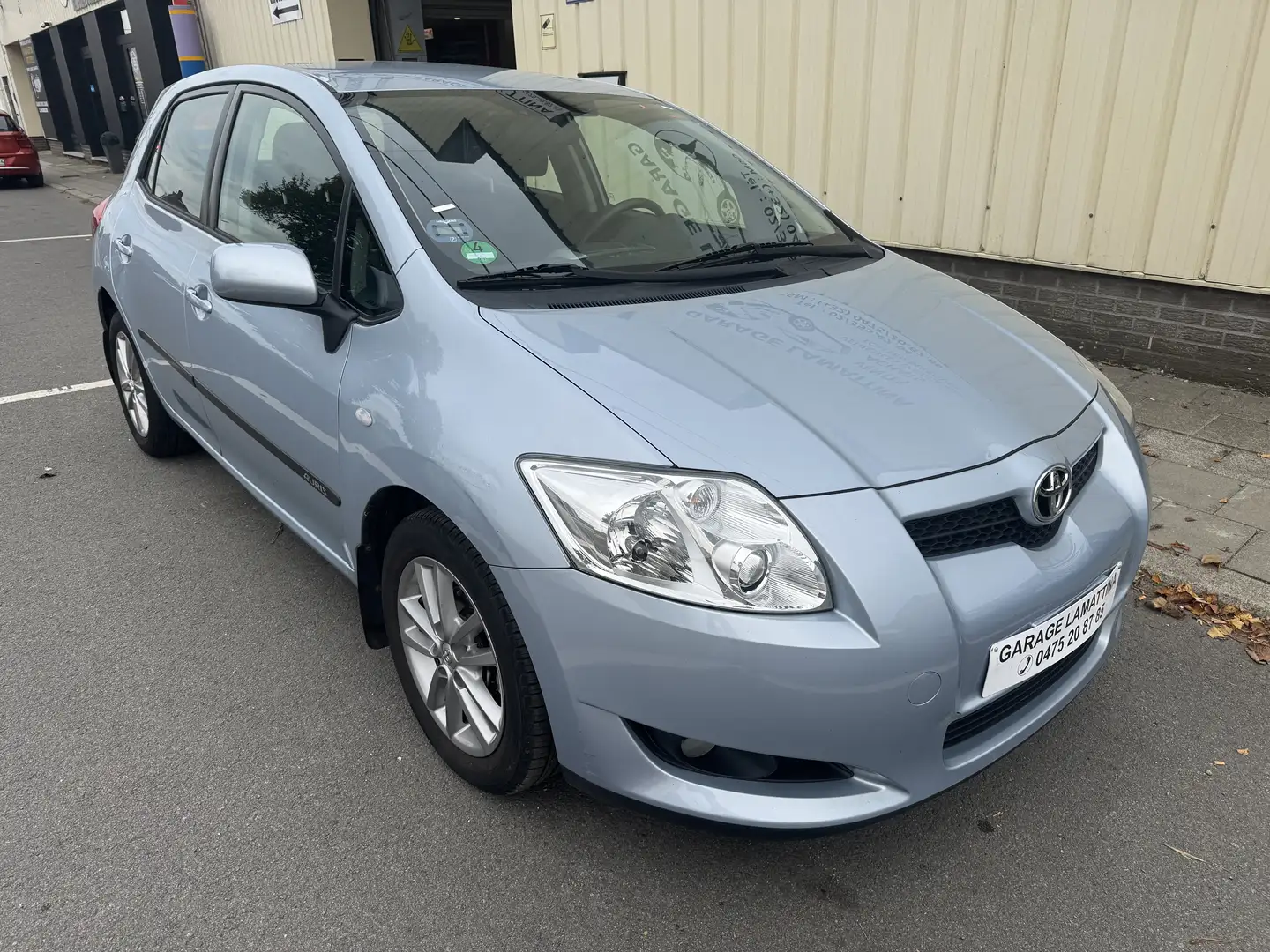 Toyota Auris Auris 1.6i Dual VVT-i Edge Blauw - 2