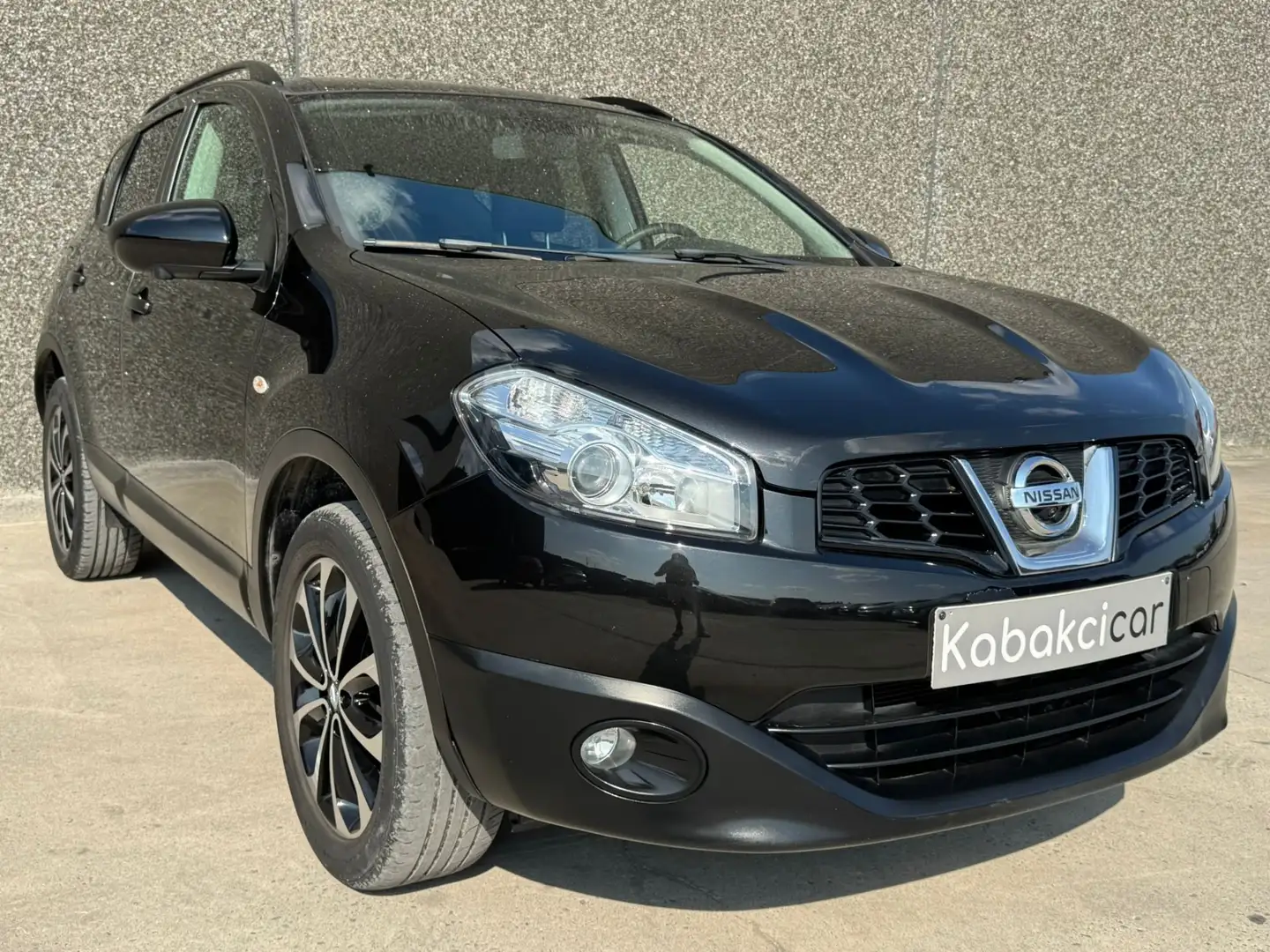 Nissan Qashqai 1.6i 2WD 360 CVT/CAMERA//CRUISE/USB//GPS/GARANTIE Zwart - 1