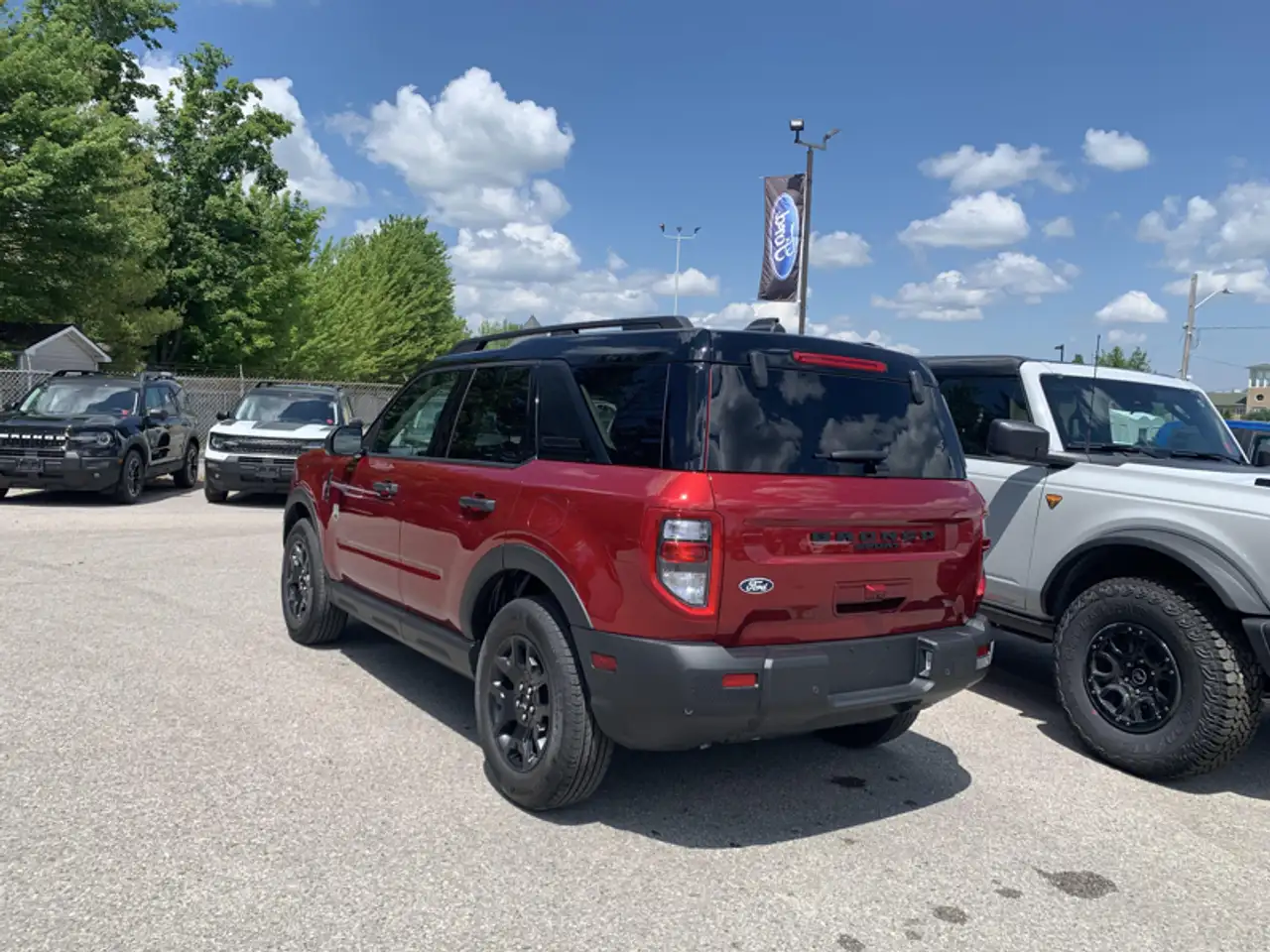 Ford Bronco Sport photo Ford Bronco Sport