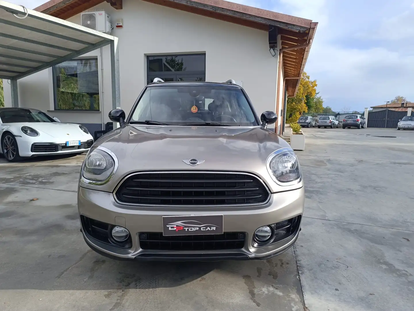 MINI Cooper D Countryman Mini Countryman F60 2.0 automatica Grau - 2