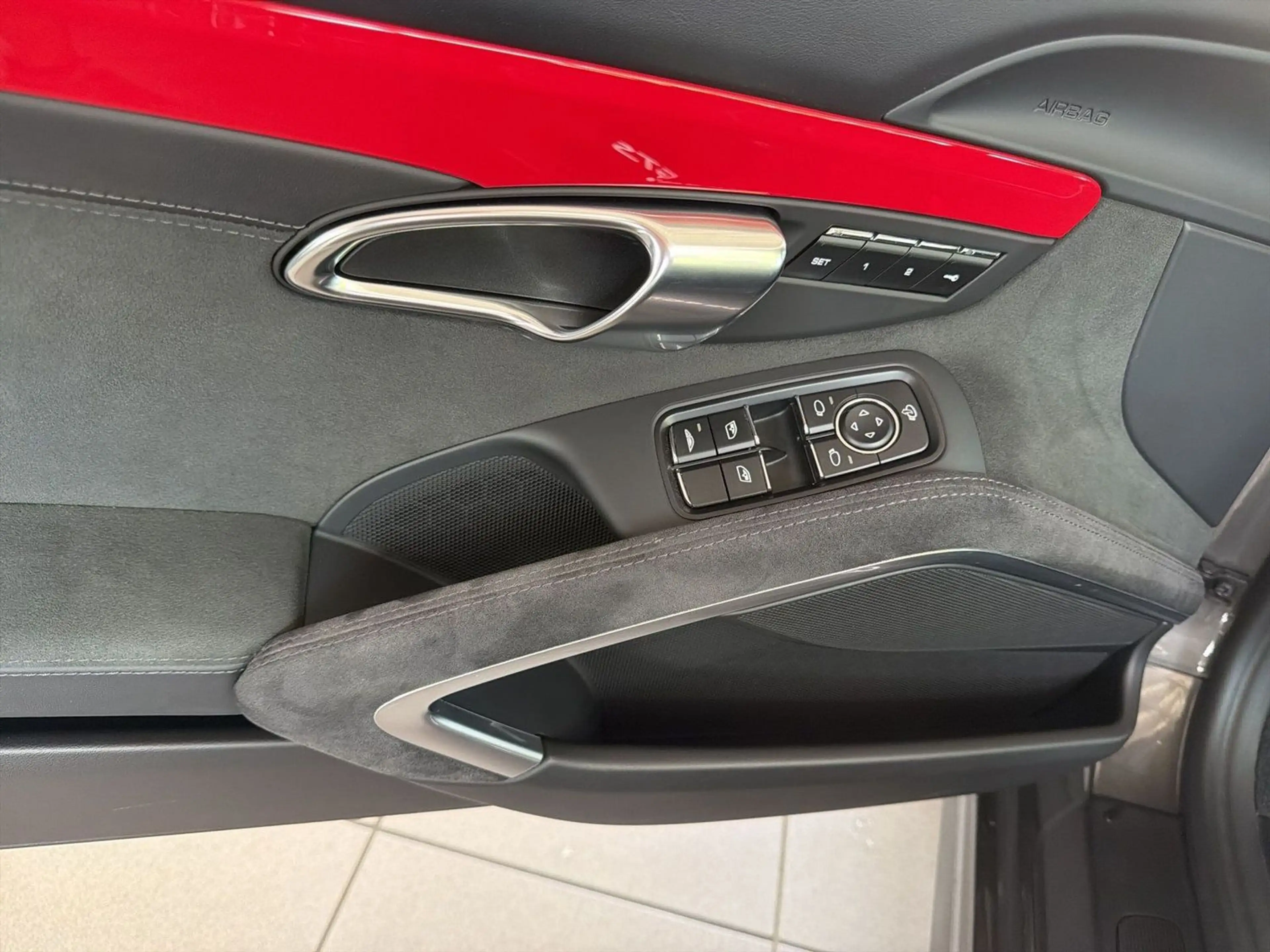 Porsche 991 Carrera 4 GTS Cabriolet LIFT APPR. HAL BOSE — photo 7