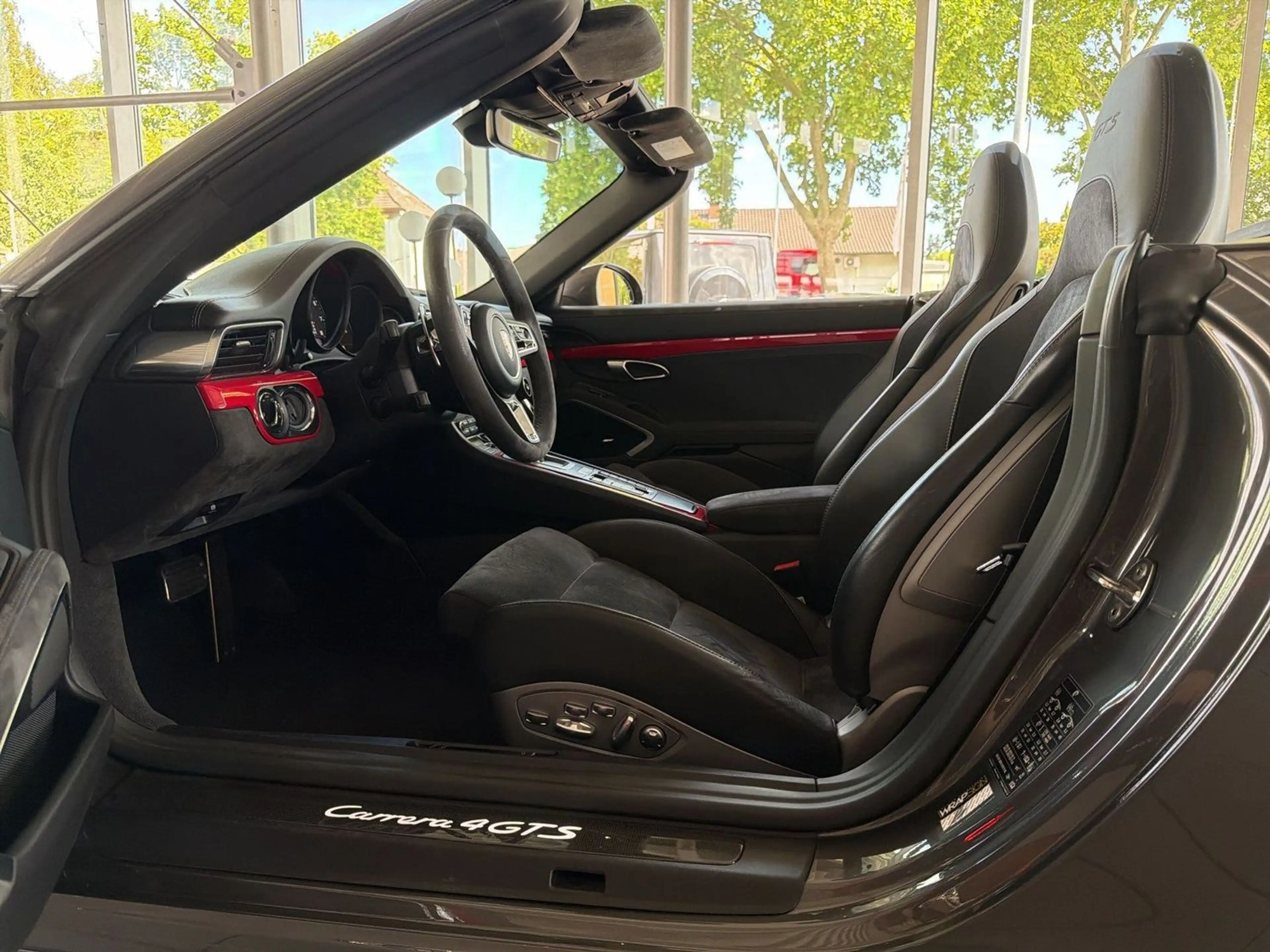 Porsche 991 Carrera 4 GTS Cabriolet LIFT APPR. HAL BOSE — photo 9