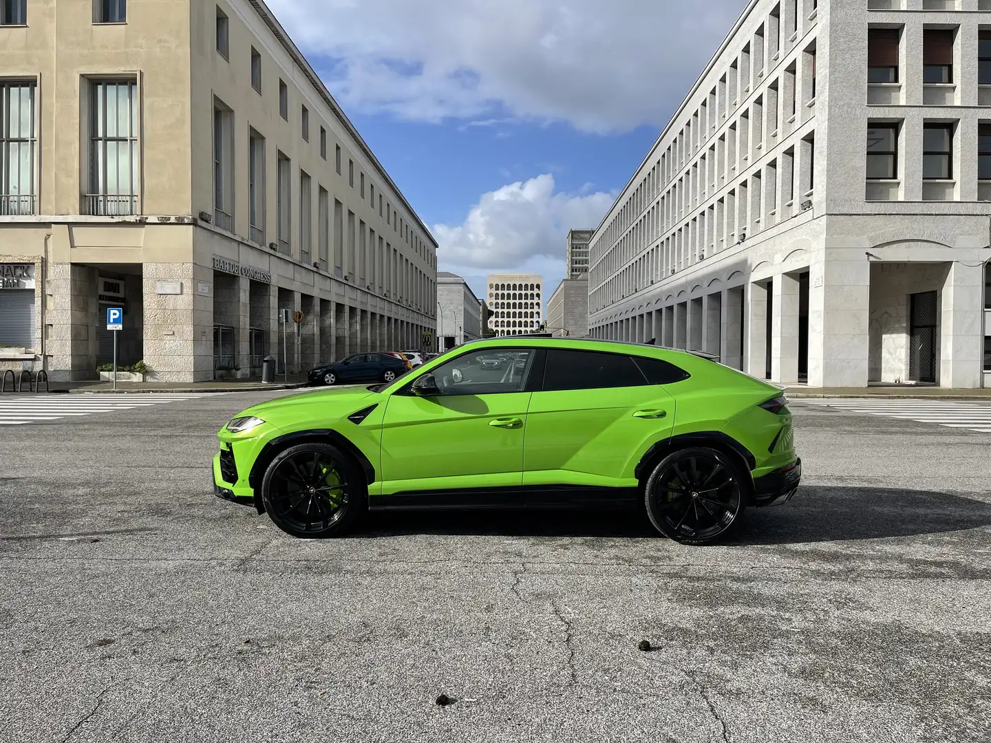 Lamborghini Urus PEARL CAPSULE - 1