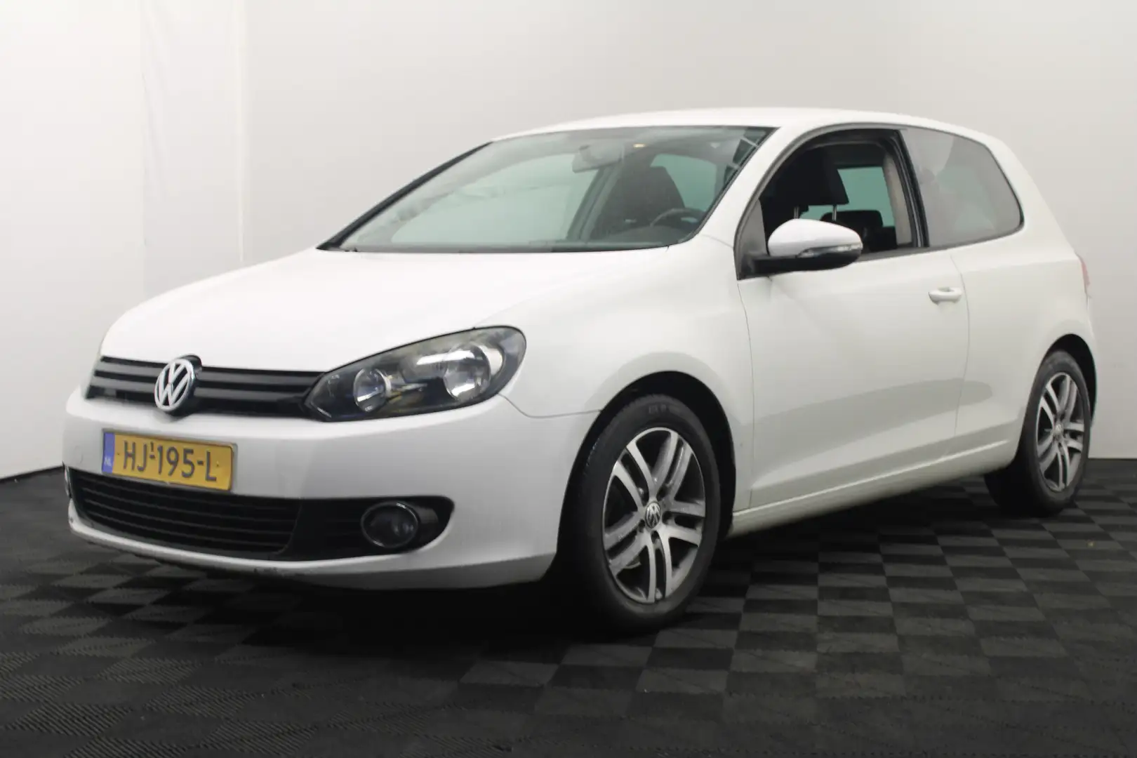 Volkswagen Golf 1.4 Easyline bijela - 1