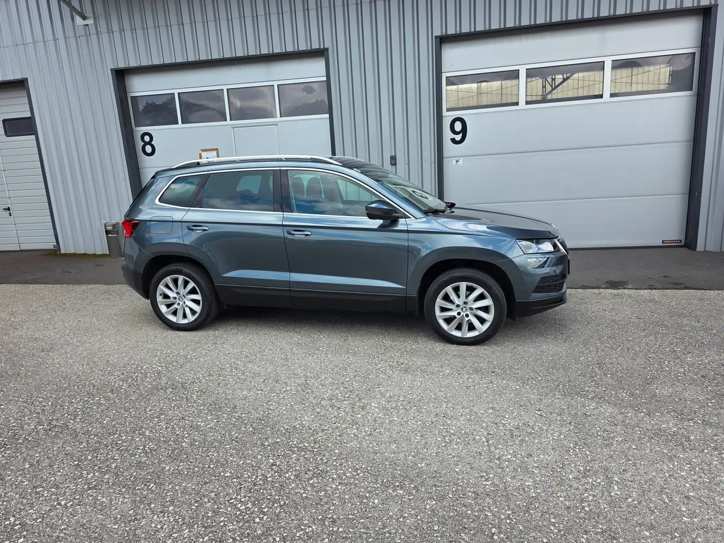 Skoda Karoq Ambition Grau - 1