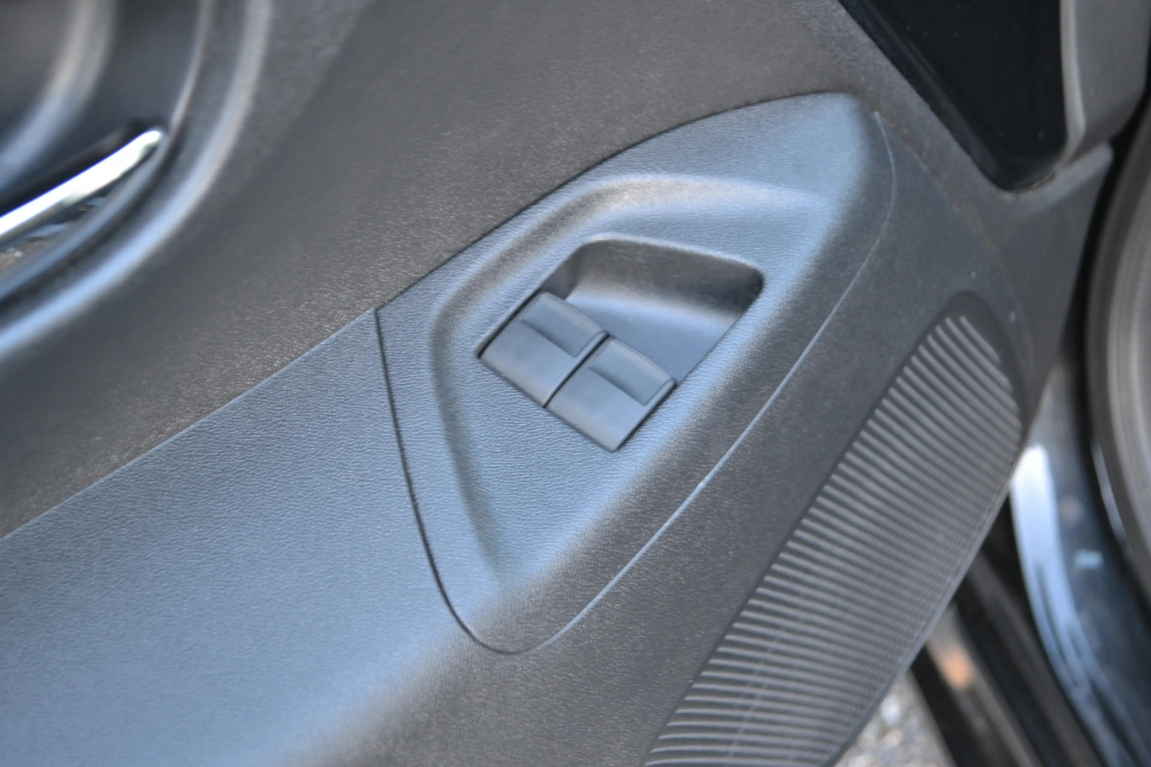 Citroen C1 1.0 e-VTi Shine — photo 12