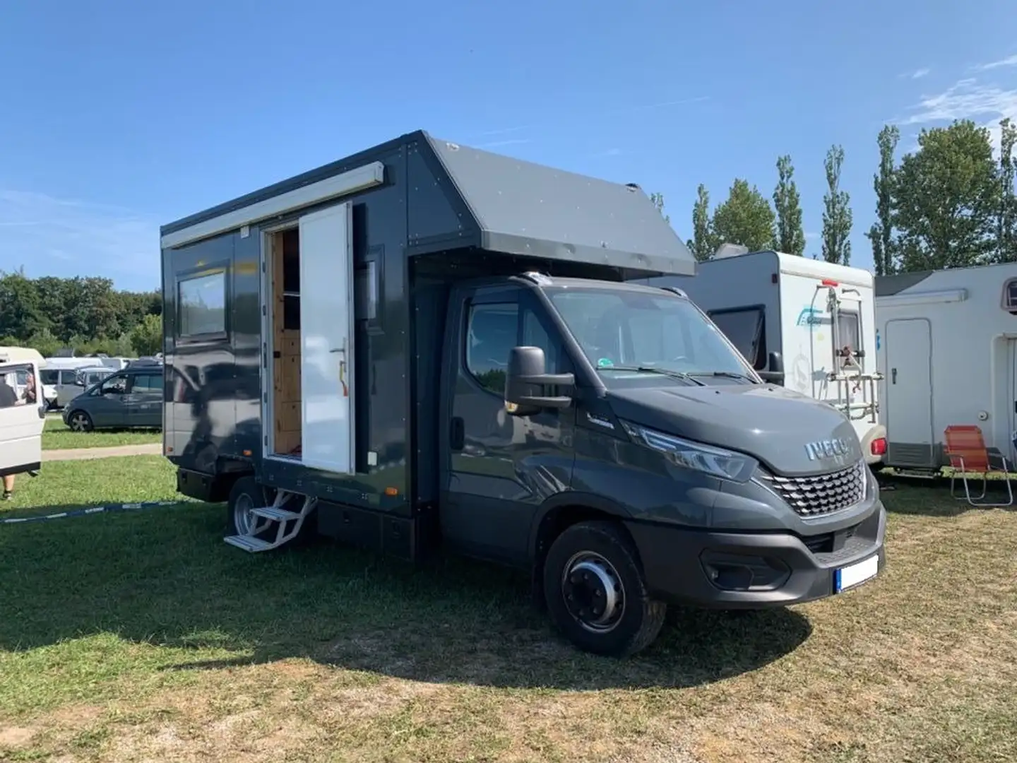 Caravans-Wohnm Iveco Iveco Daily - BUMO Entdecker Fernreisemobil Grigio - 1