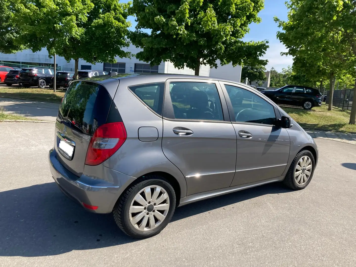 Mercedes-Benz A 180 A 180 * Klima * Tüv 02/2027 Grau - 2