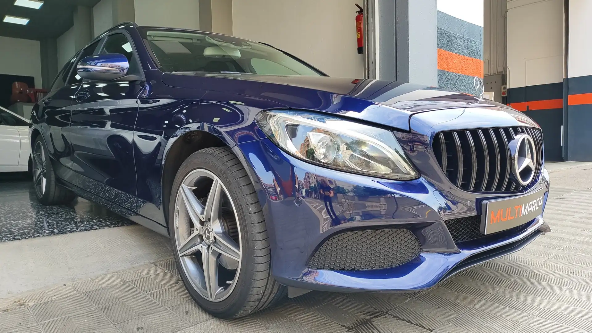 Mercedes-Benz C 220 Estate 220d 4Matic 7G Plus Blauw - 2