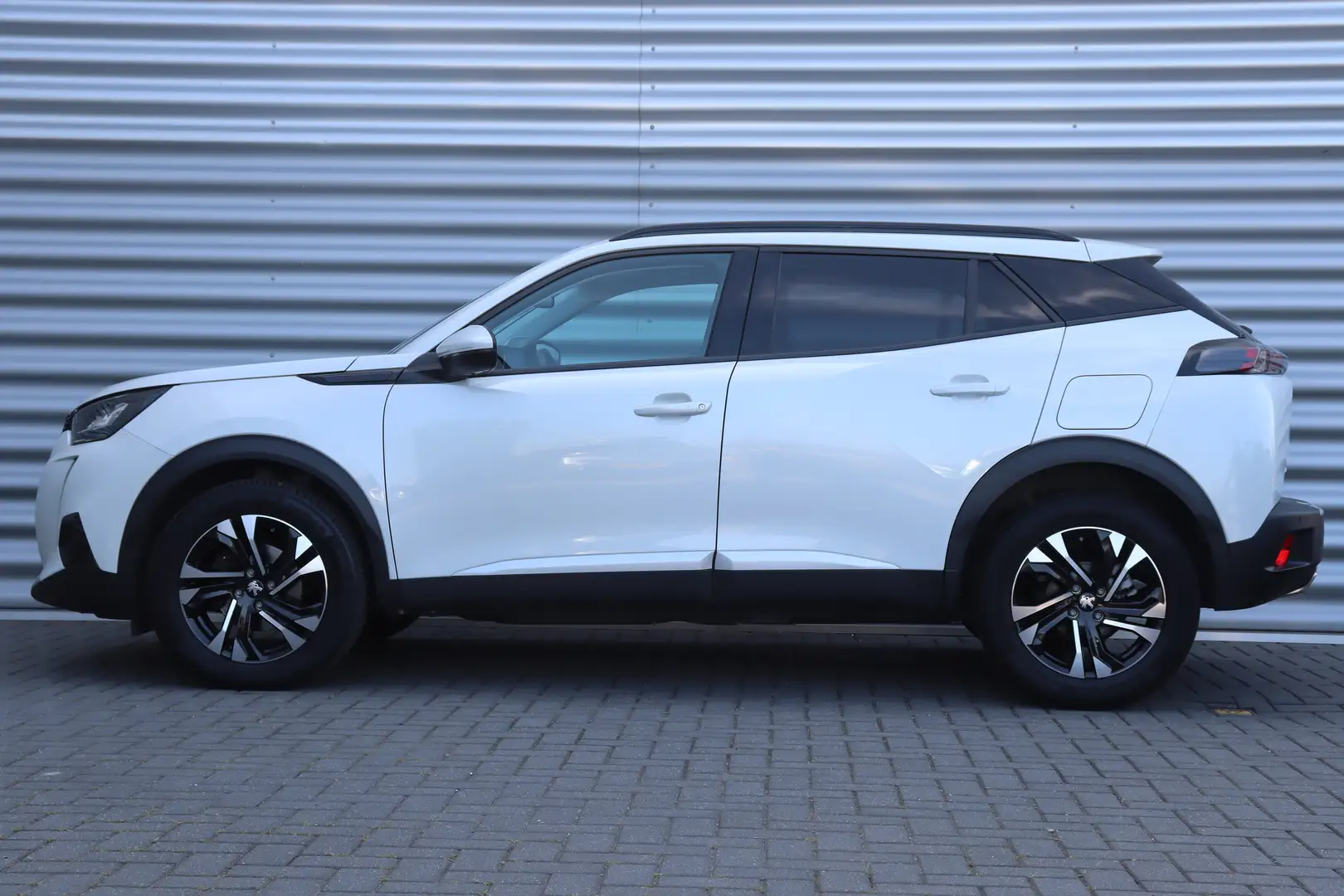 Peugeot 2008 1.2 PURETECH 130PK ALLURE PACK AUTOMAAT / NAVI / L Wit - 2