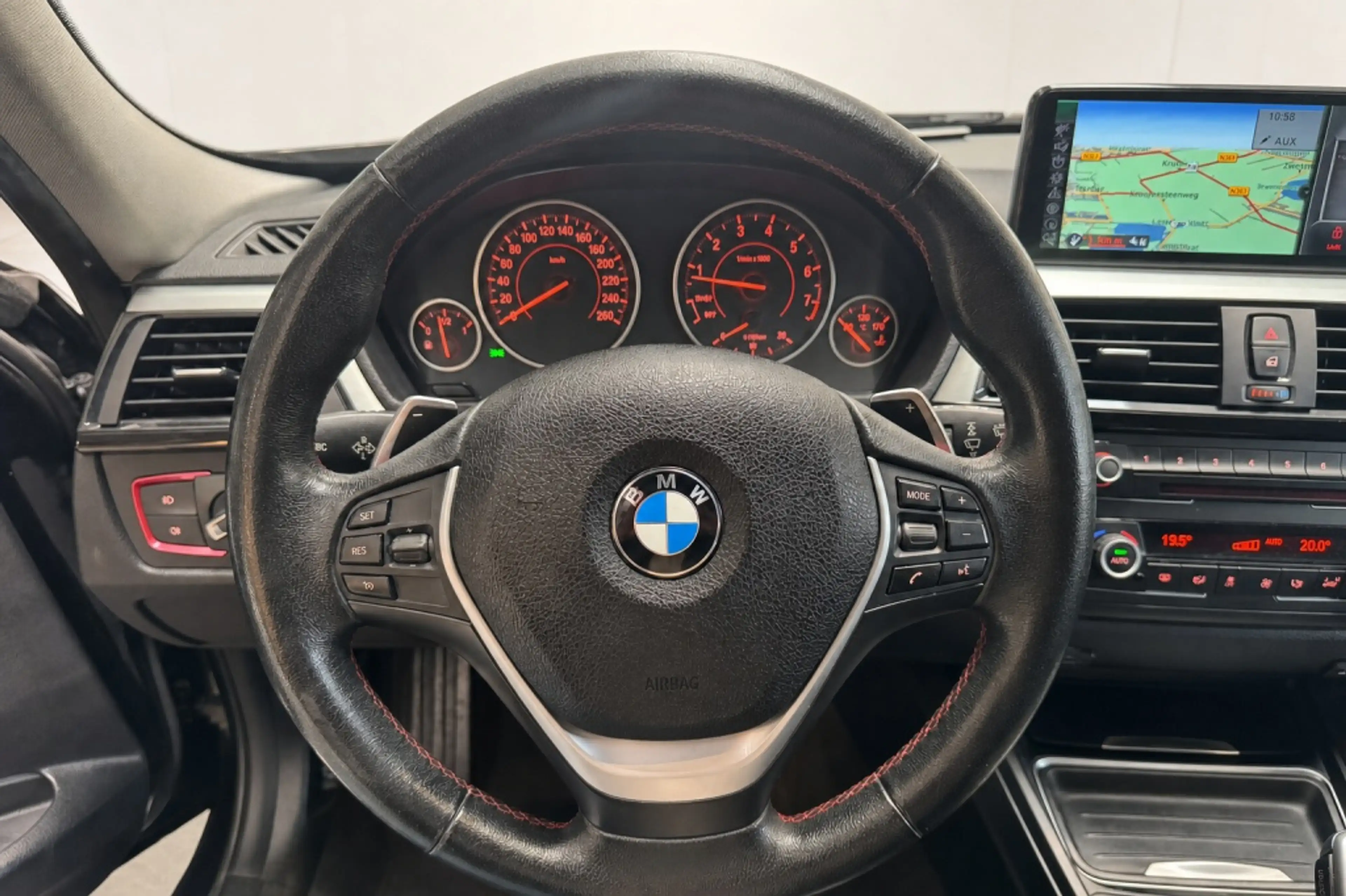 BMW 328 3-serie Touring 328i Upgrade Edition — photo 10