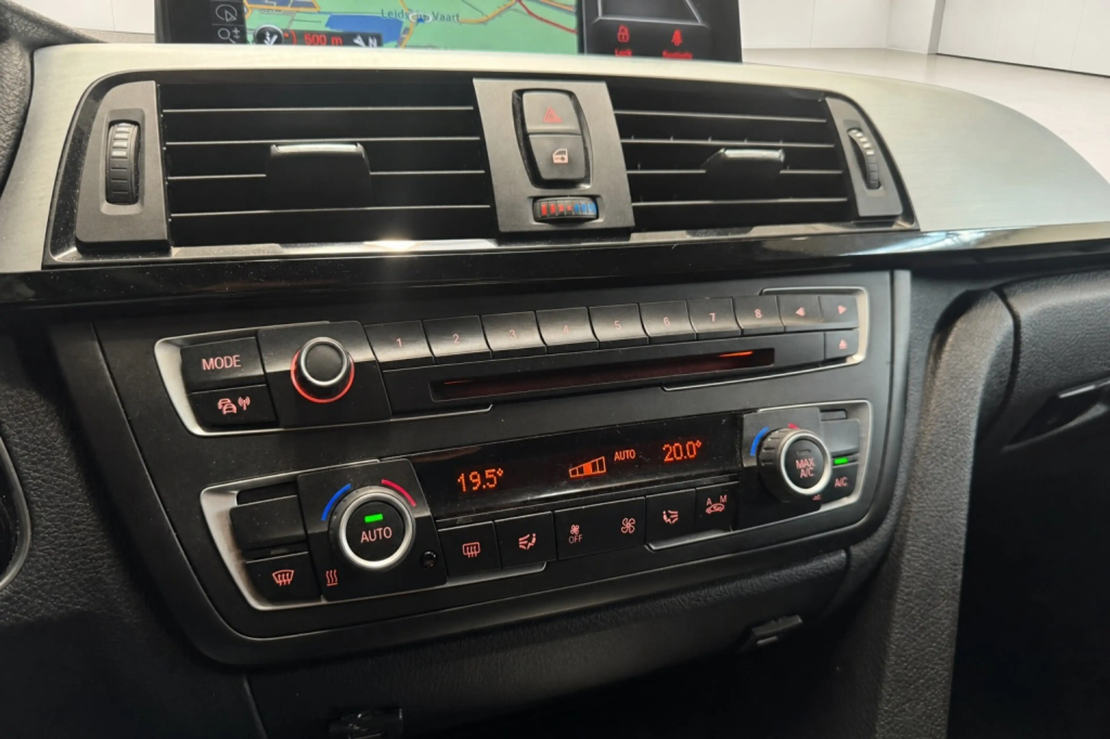 BMW 328 3-serie Touring 328i Upgrade Edition — photo 13