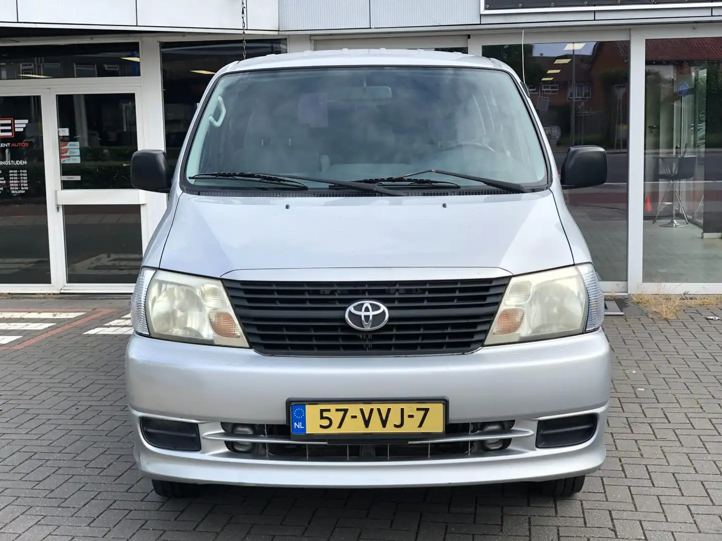 Toyota Hiace 2.5 D-4D Dubbel Cabine - Airco Серебристый - 2