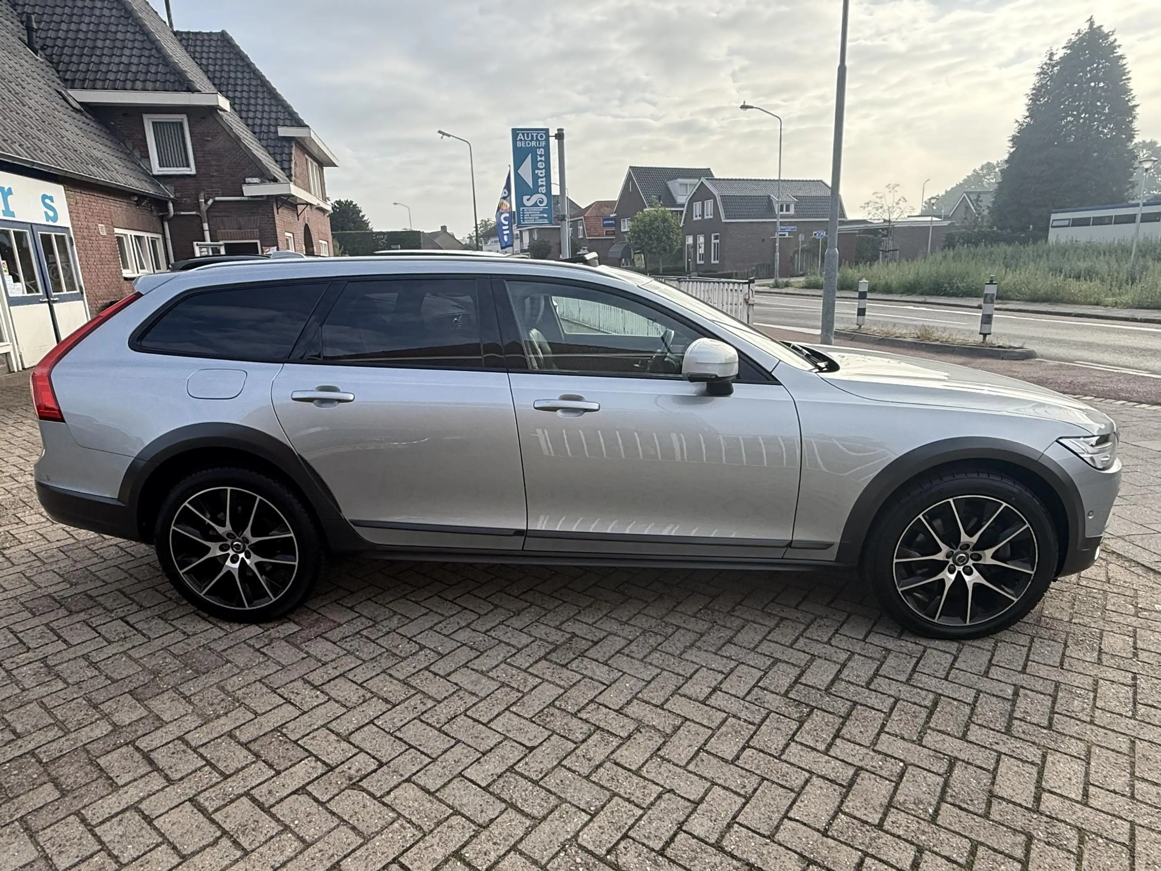 Volvo V90 Cross Country 2.0 T6 Luxury-line — photo 7