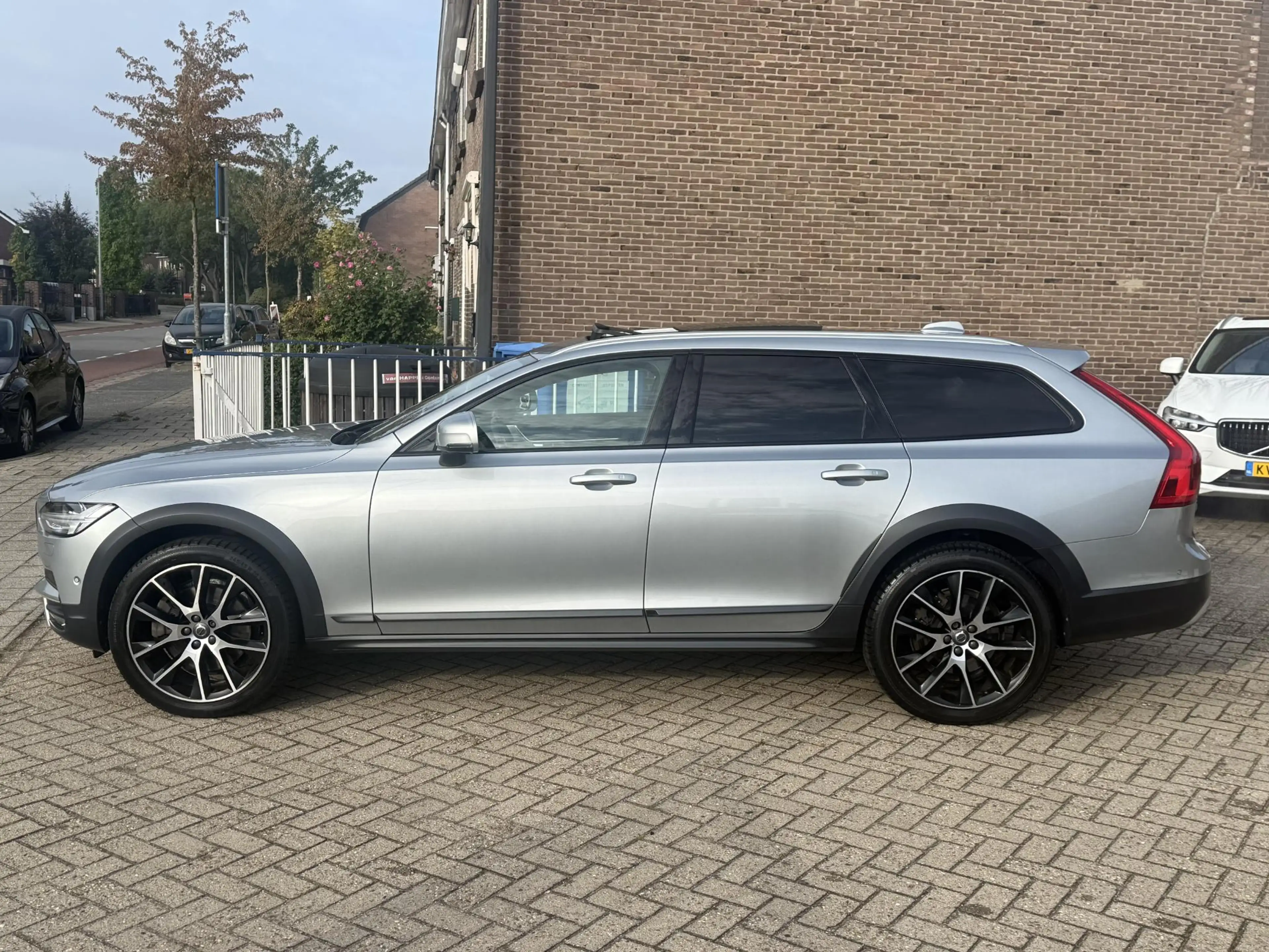 Volvo V90 Cross Country 2.0 T6 Luxury-line — photo 3