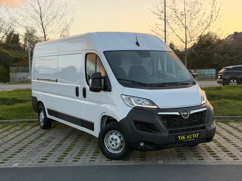 Opel Movano
