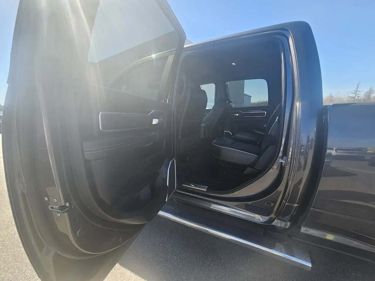 RAM 2500 снимка RAM 2500