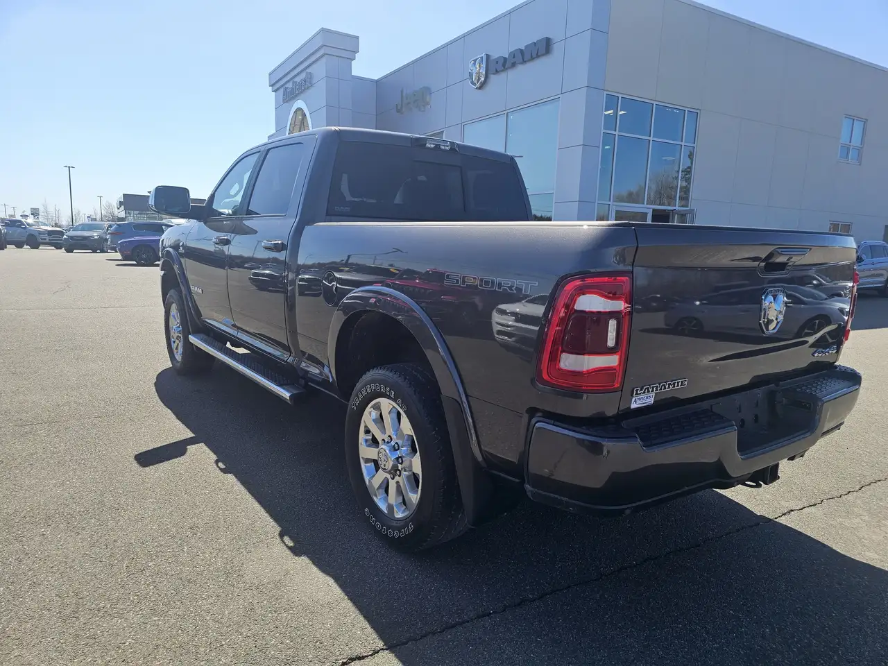 RAM 2500 снимка RAM 2500