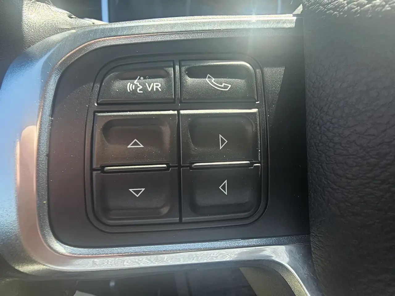 RAM 2500 снимка RAM 2500