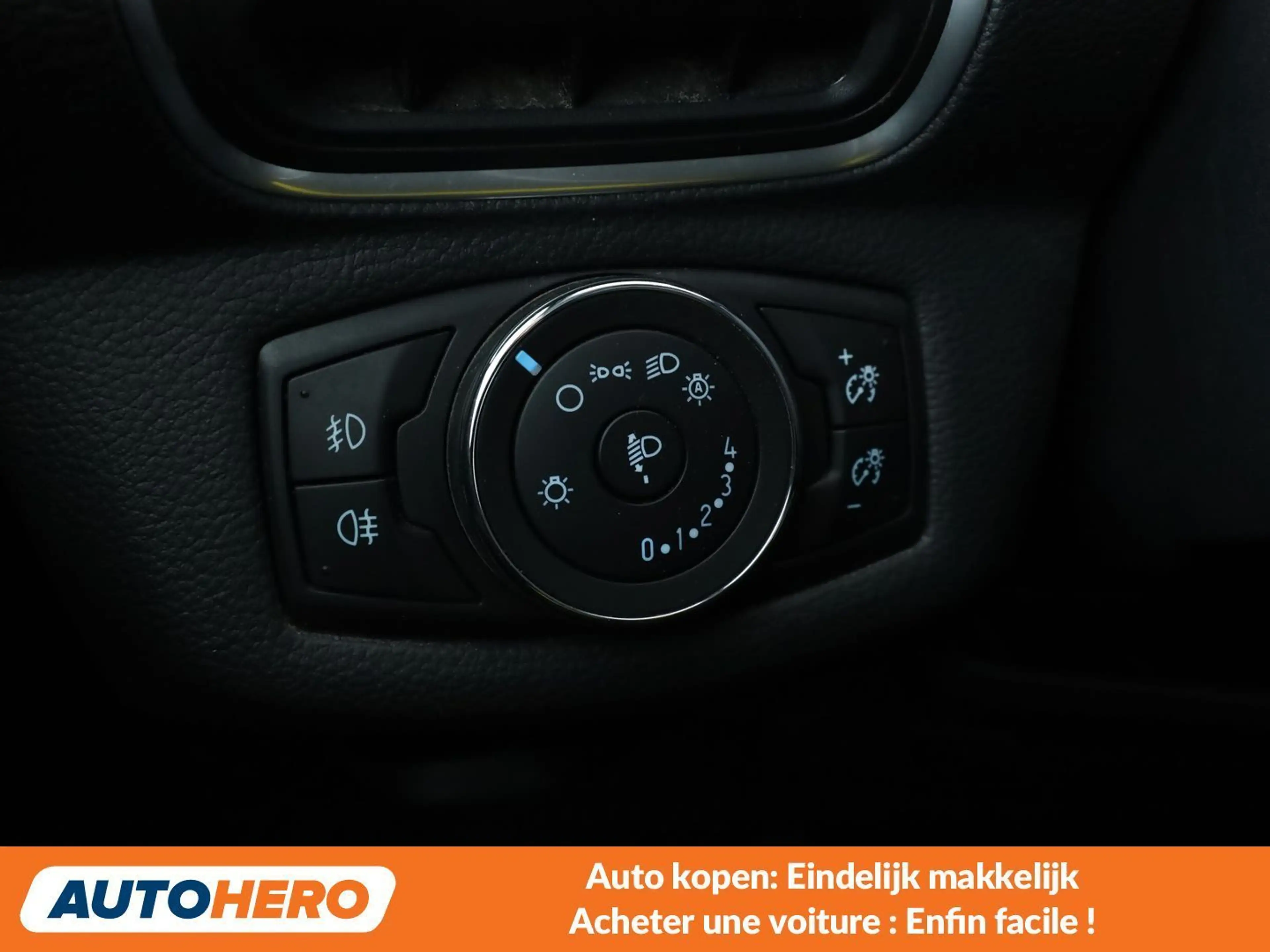Ford B-Max 1.5 TDCi Titanium — photo 11