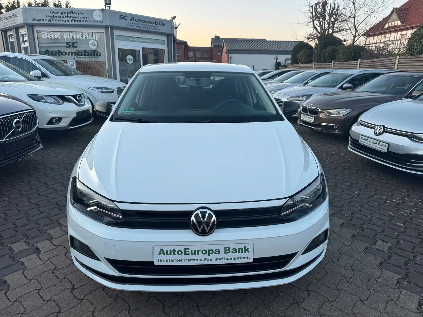 Volkswagen Polo VI 1,0 MPI Weiß - 2