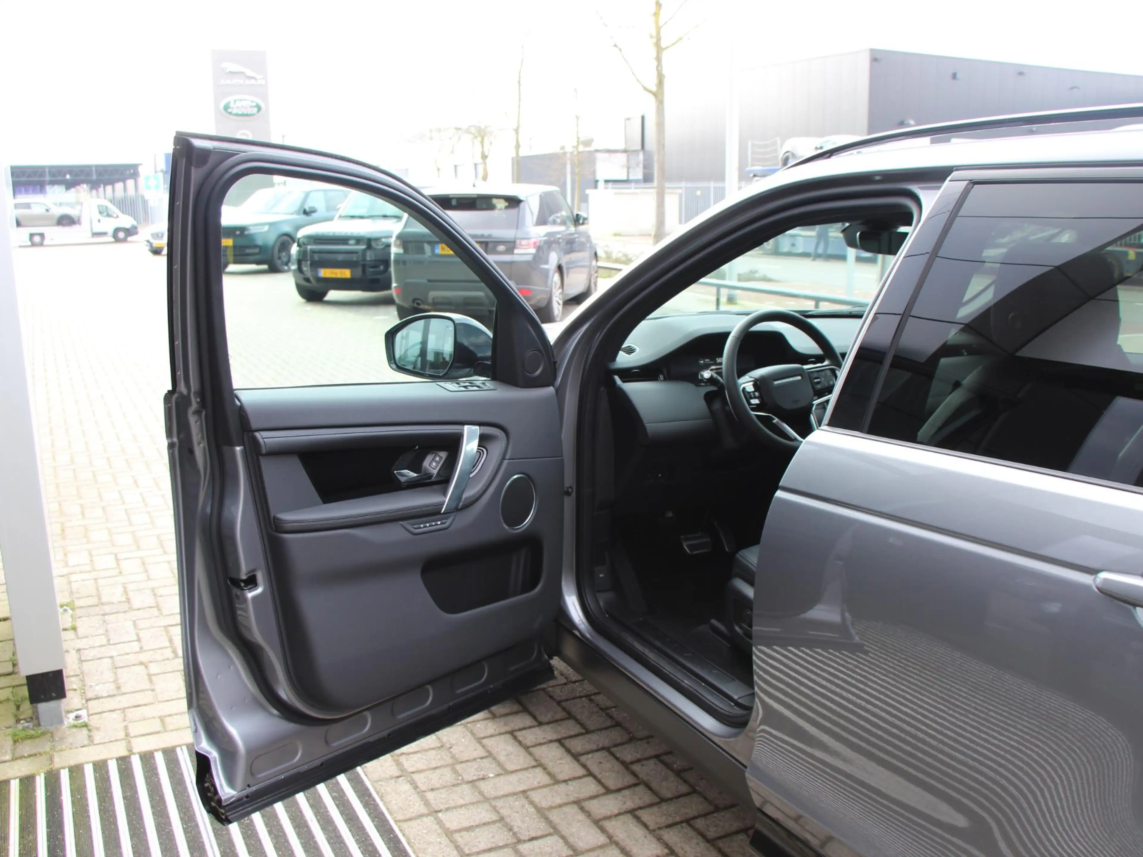 Land Rover Discovery Sport 1.5 P270e PHEV S Edition | Panoramadak | Cold Clim — photo 11