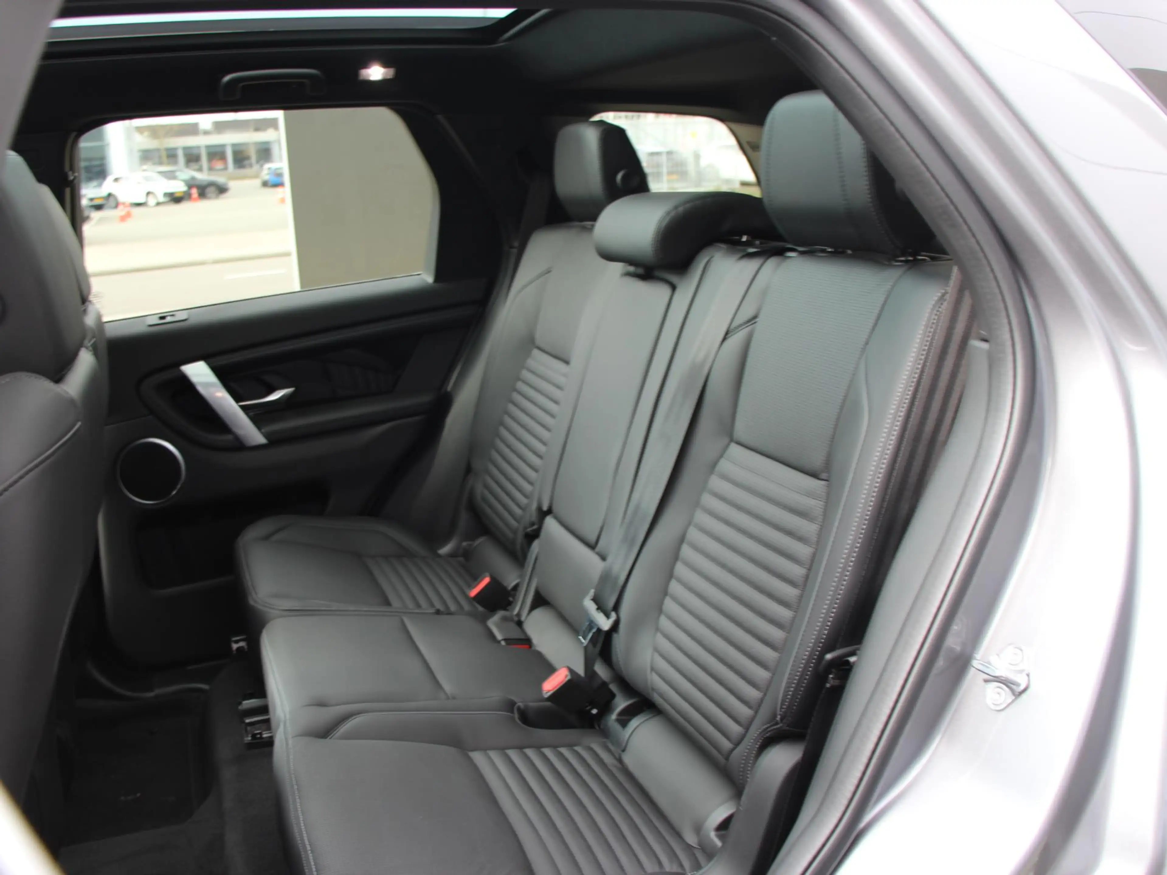 Land Rover Discovery Sport 1.5 P270e PHEV S Edition | Panoramadak | Cold Clim — photo 27