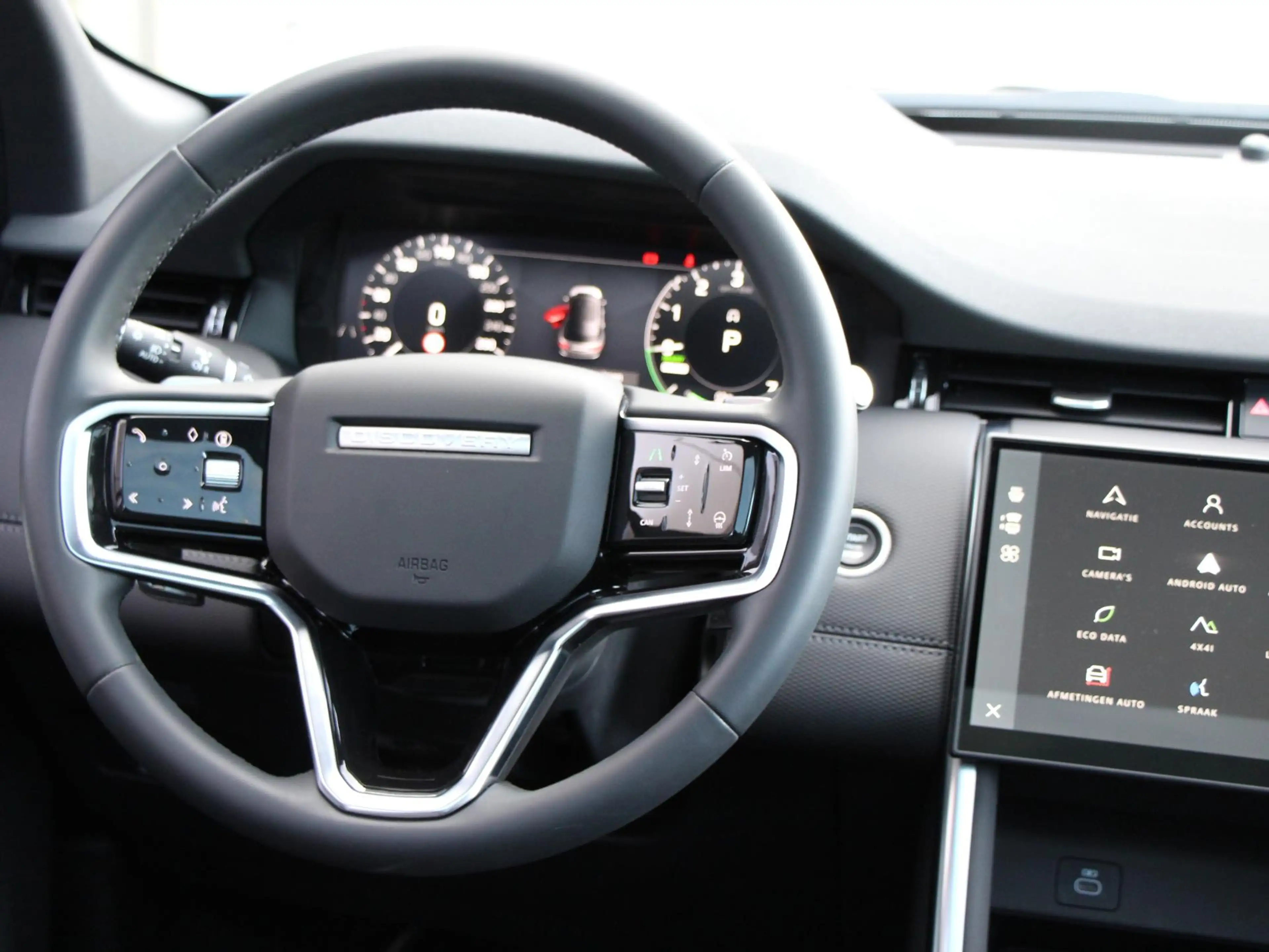 Land Rover Discovery Sport 1.5 P270e PHEV S Edition | Panoramadak | Cold Clim — photo 17