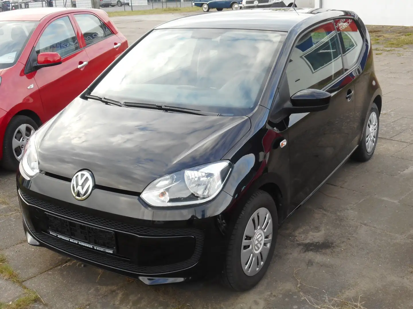 Volkswagen up! BlueMotion Technology move up! - 2