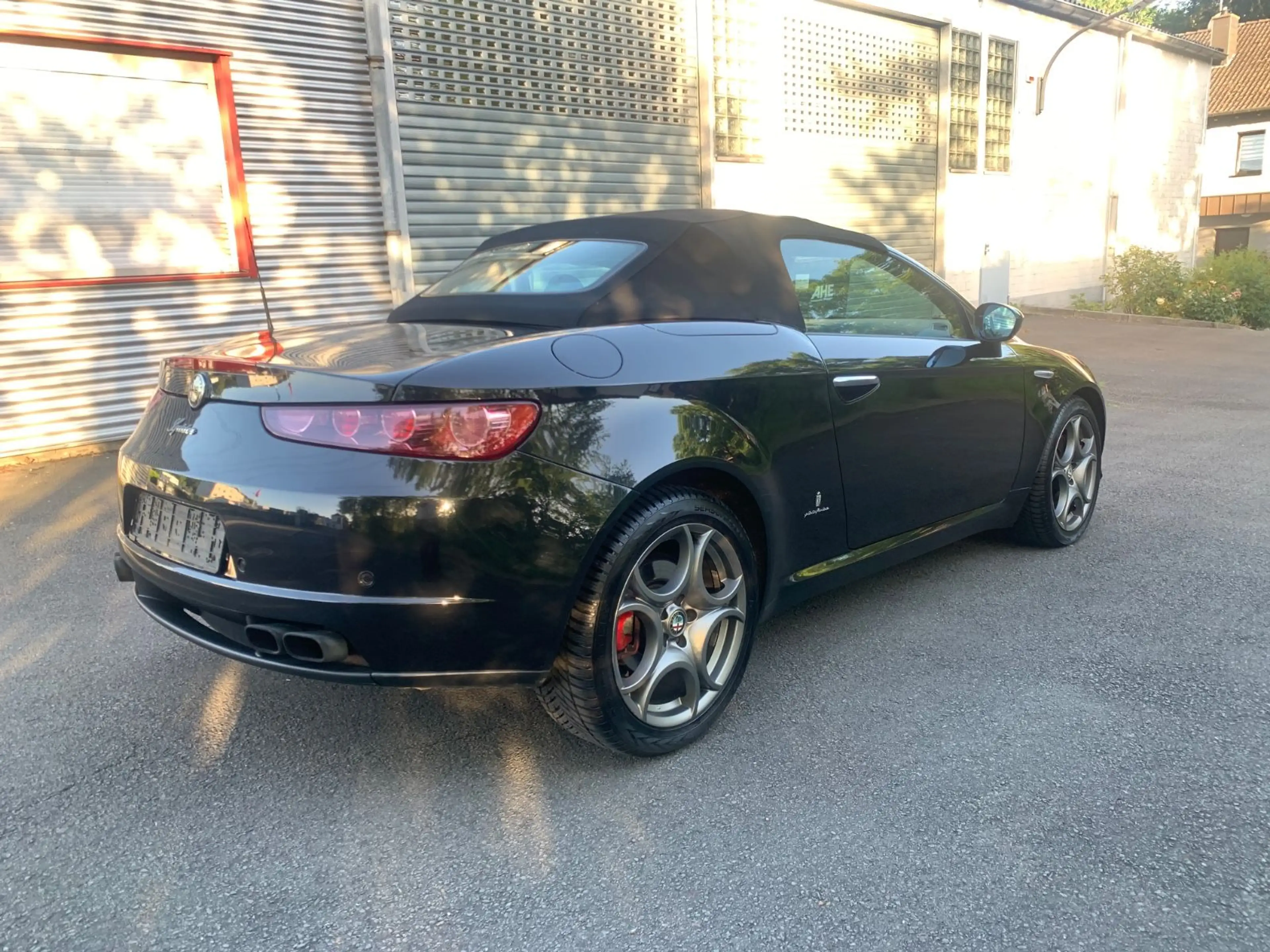 Alfa Romeo Spider 1.8 TBi 16V*Xenon*Leder *Navi*1 Hand* — photo 10