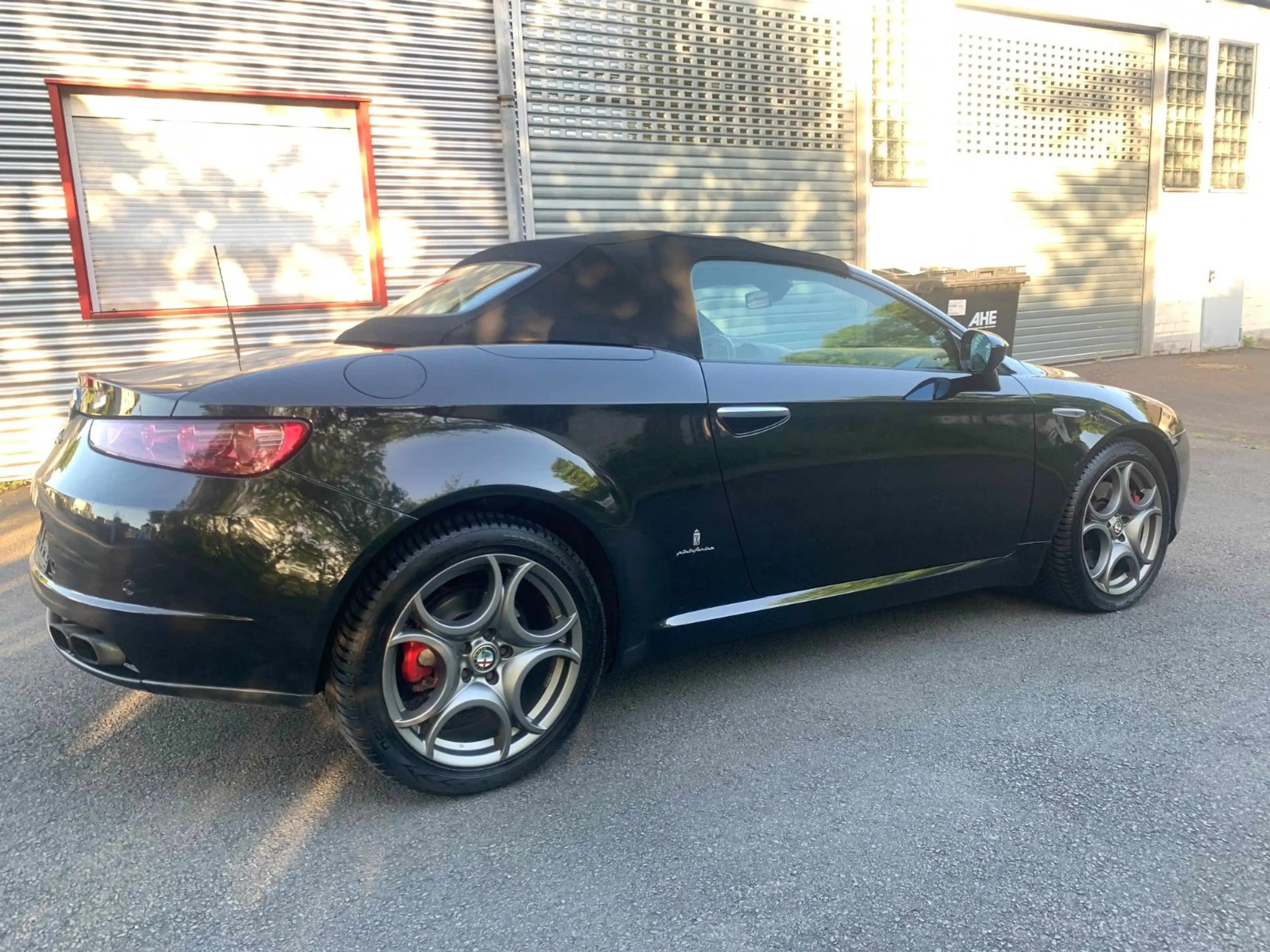 Alfa Romeo Spider 1.8 TBi 16V*Xenon*Leder *Navi*1 Hand* — photo 9
