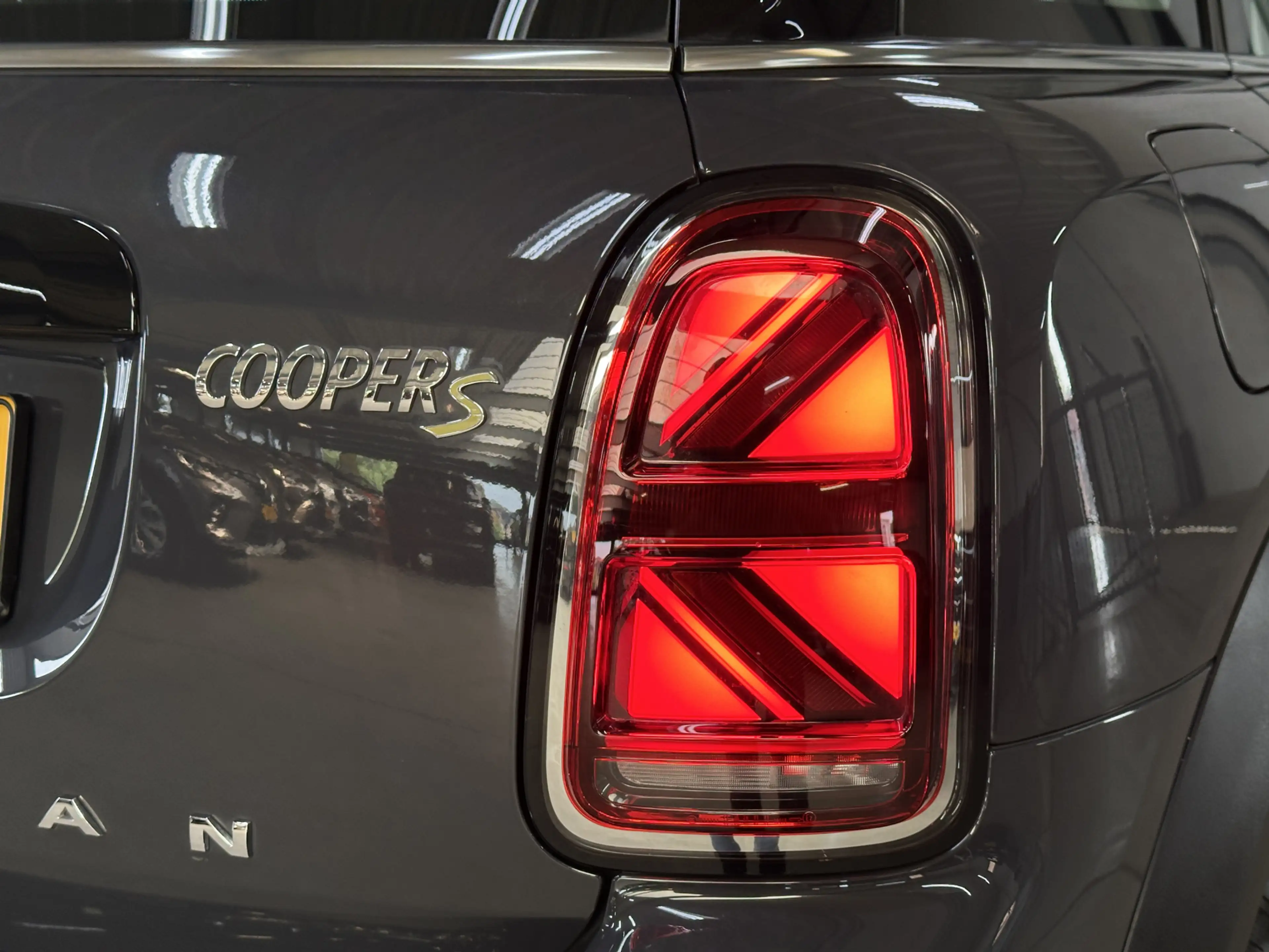 MINI Cooper SE Countryman 1.5 ALL4 Pepper — photo 33
