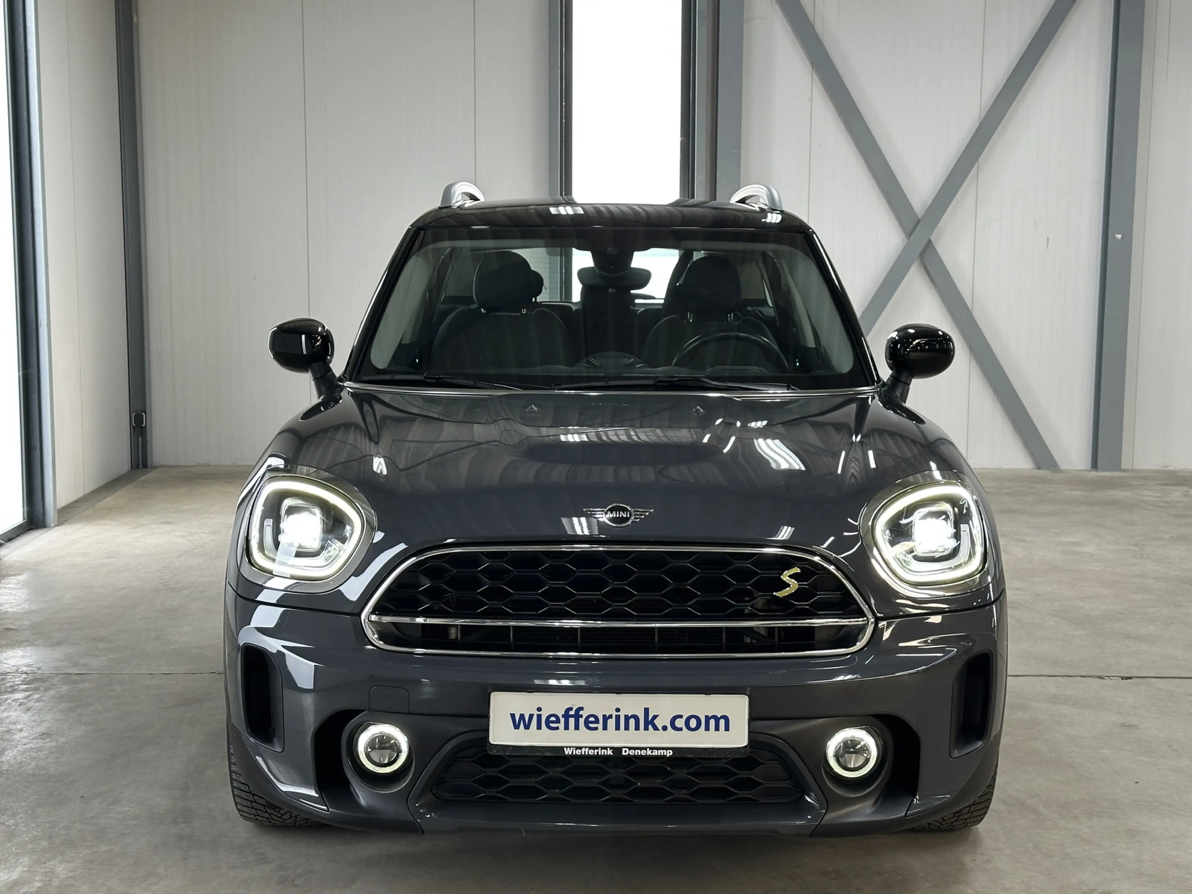 MINI Cooper SE Countryman 1.5 ALL4 Pepper — photo 5