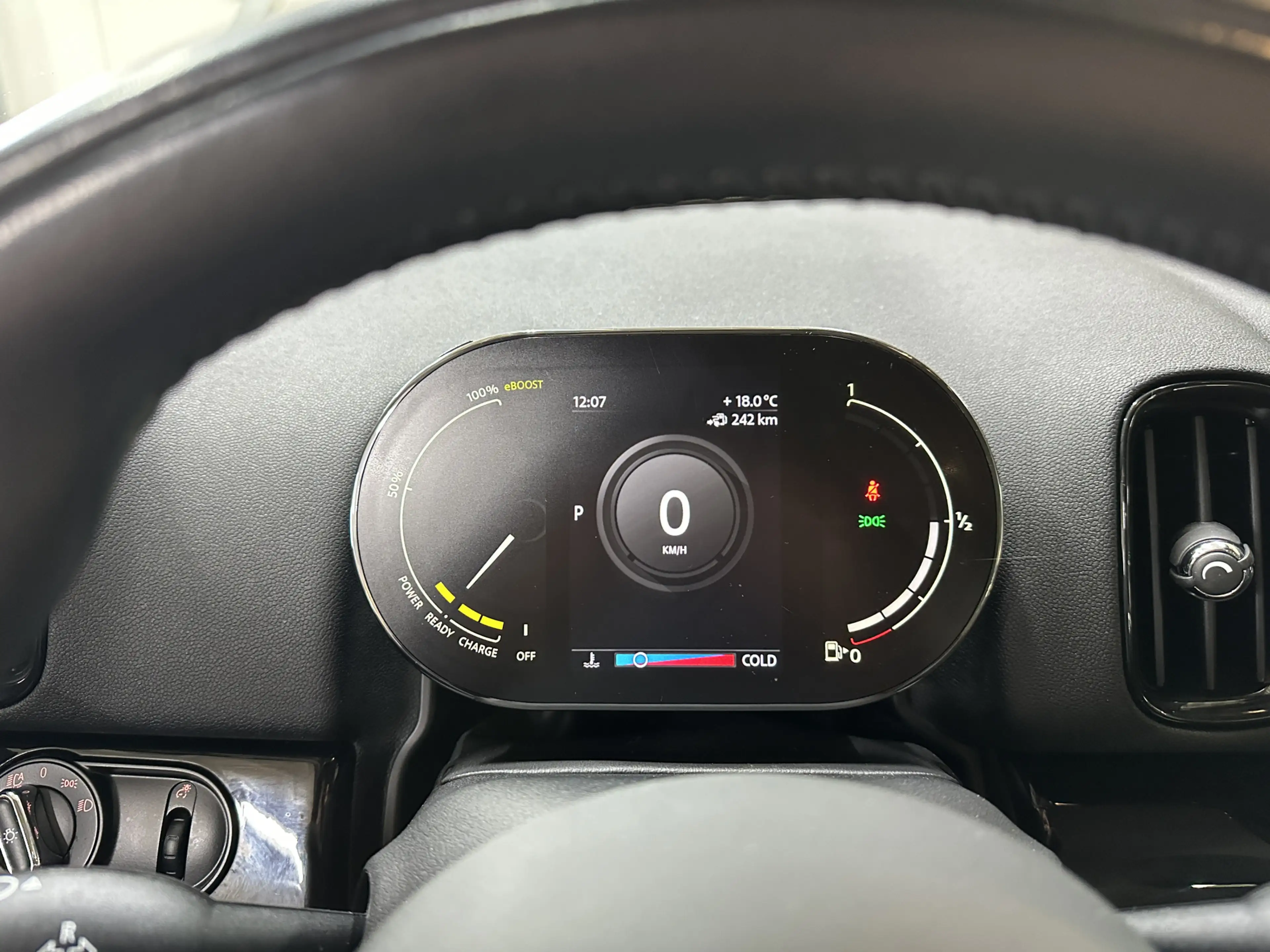 MINI Cooper SE Countryman 1.5 ALL4 Pepper — photo 9