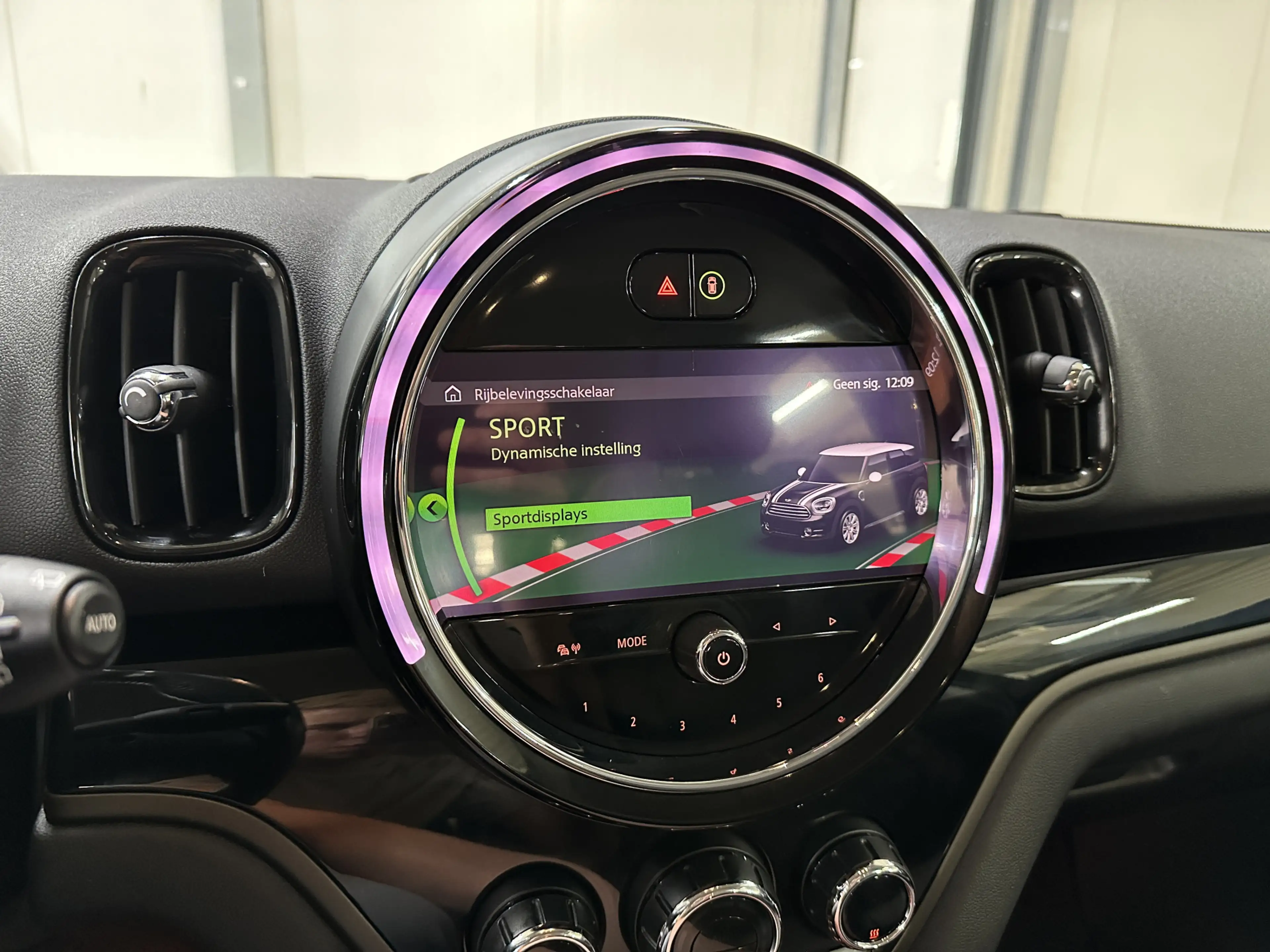 MINI Cooper SE Countryman 1.5 ALL4 Pepper — photo 20