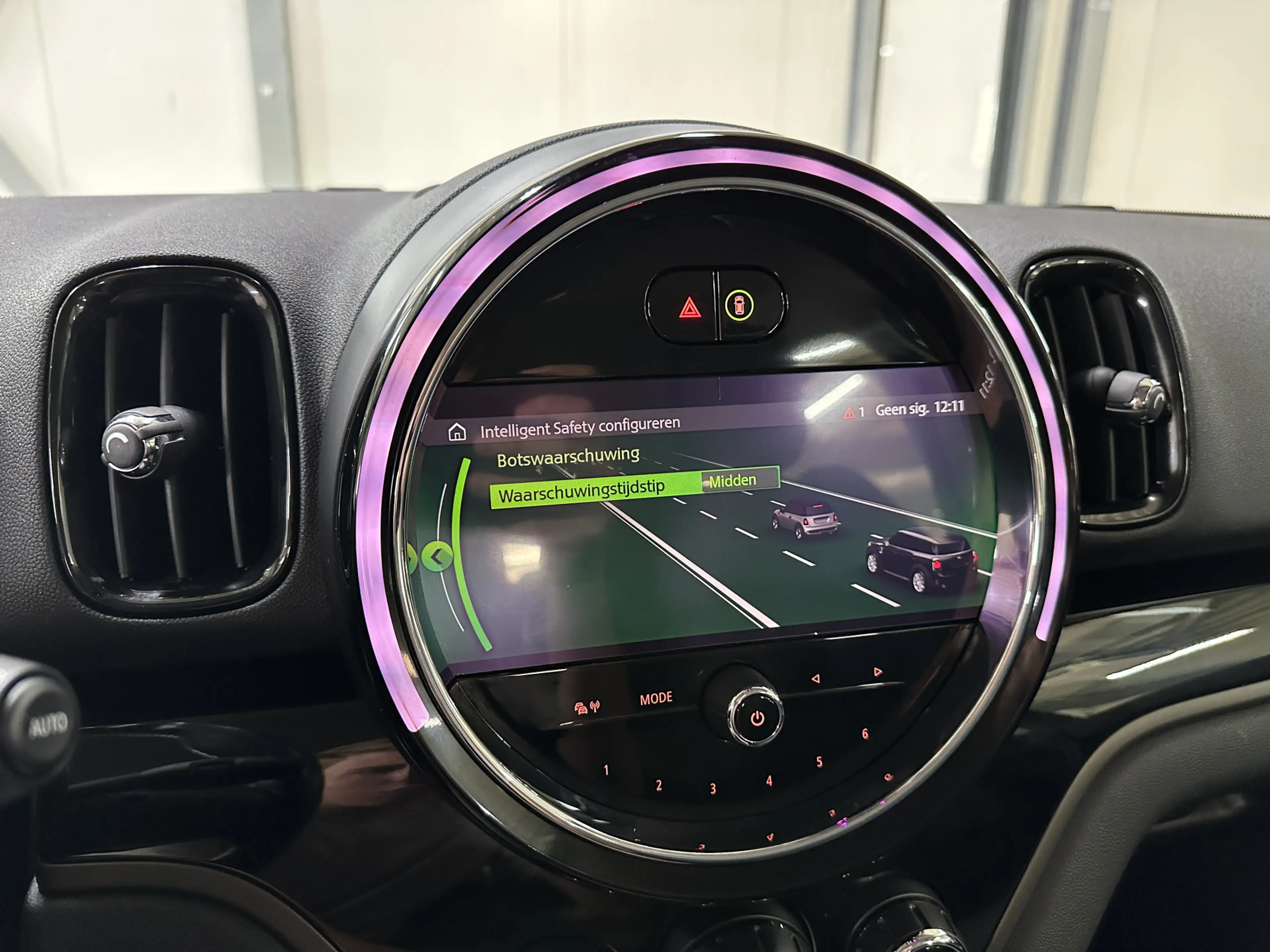 MINI Cooper SE Countryman 1.5 ALL4 Pepper — photo 27