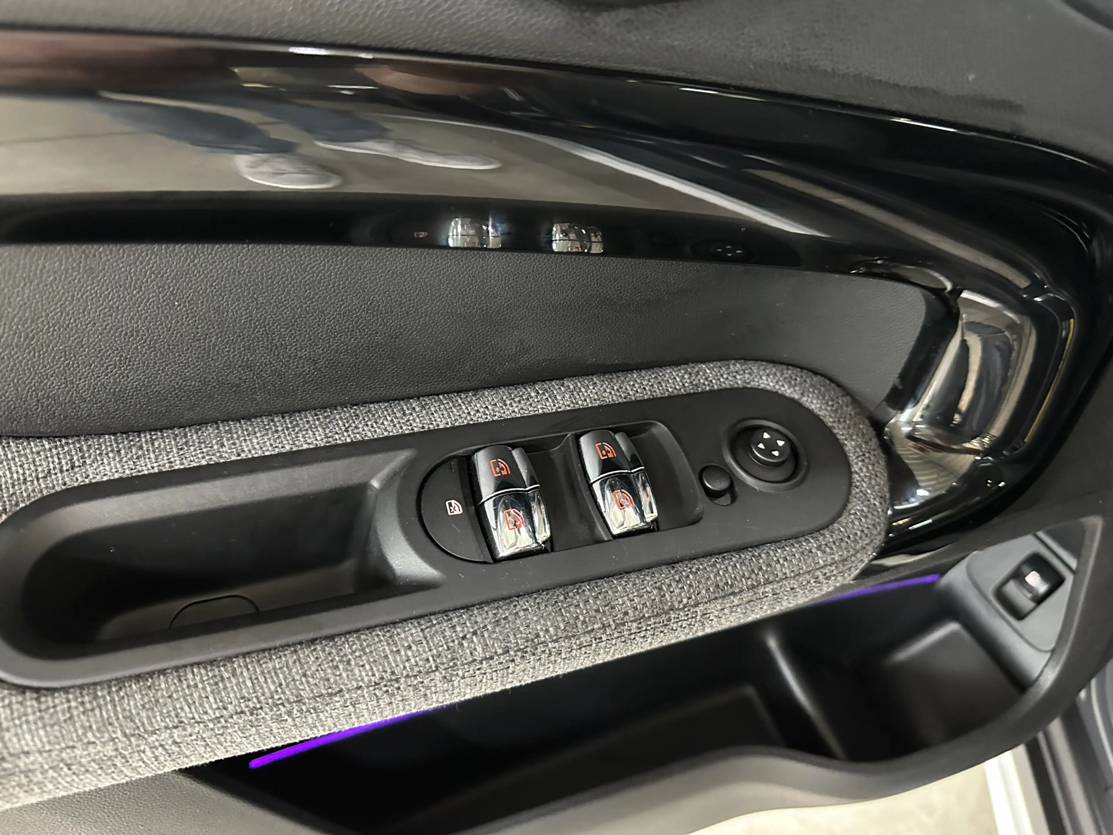 MINI Cooper SE Countryman 1.5 ALL4 Pepper — photo 8