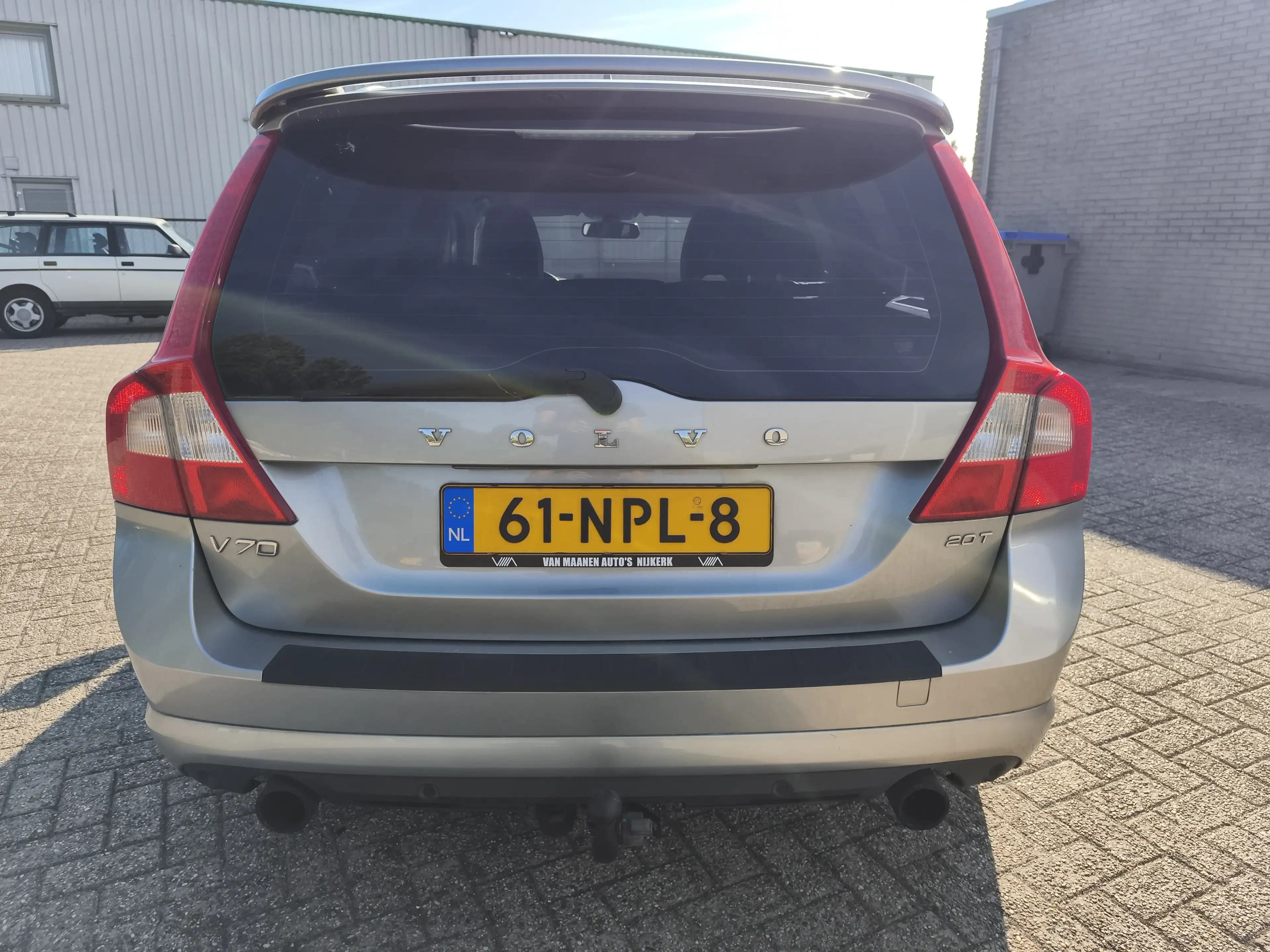 Volvo V70 2.0T R-Edition — photo 3