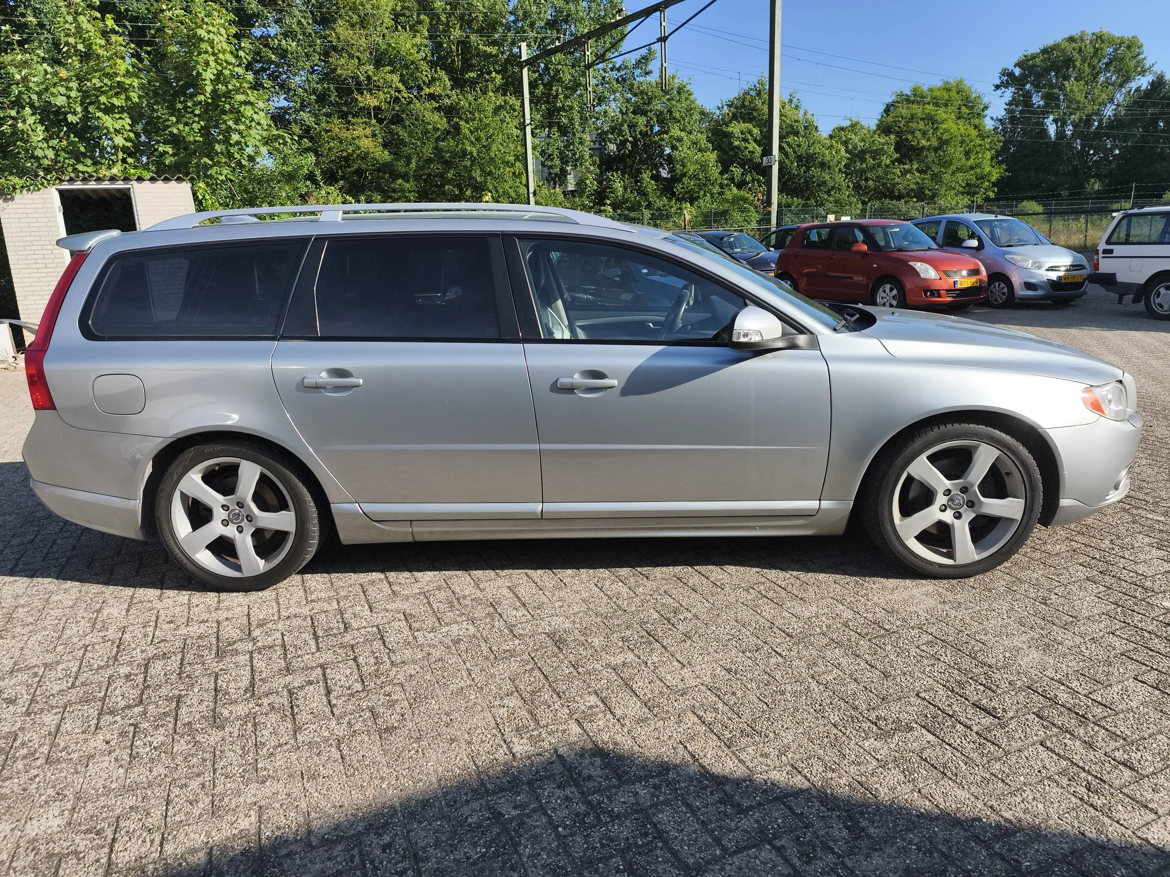 Volvo V70 2.0T R-Edition — photo 5