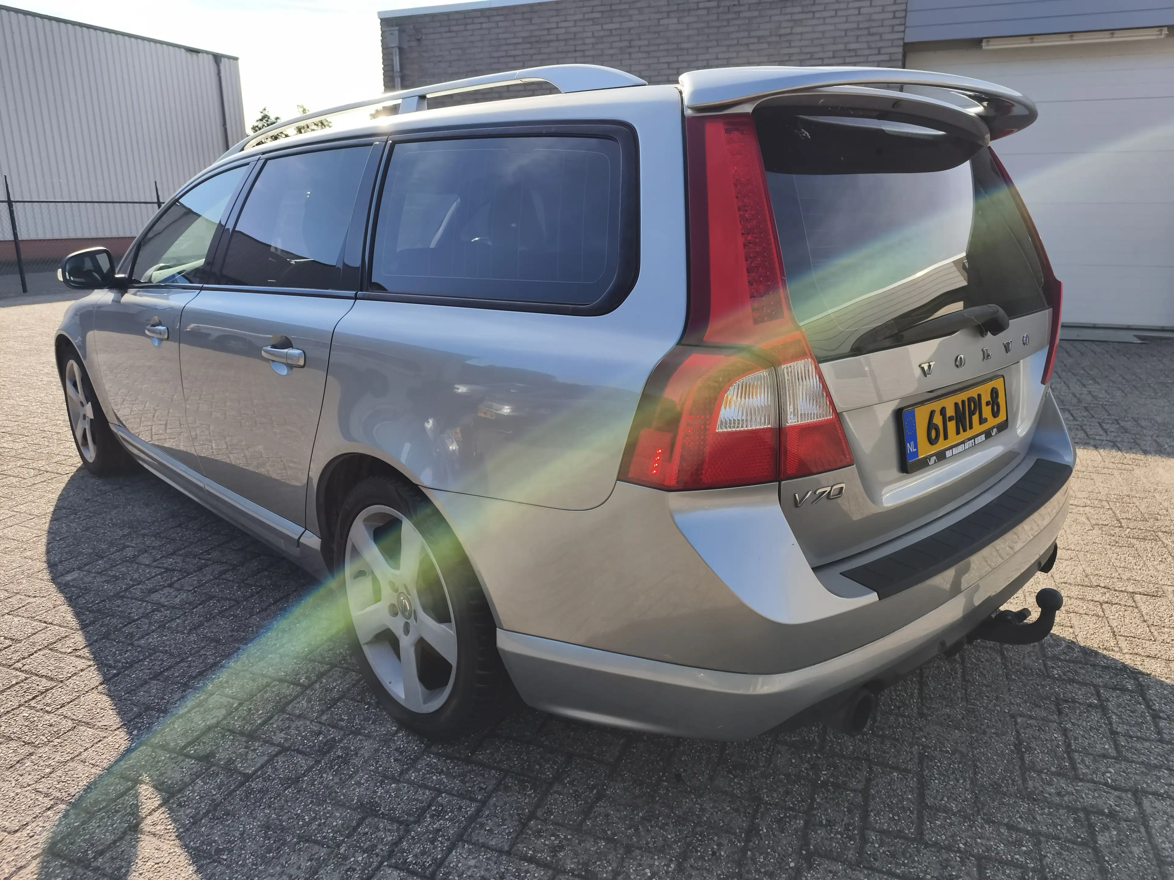Volvo V70 2.0T R-Edition — photo 2
