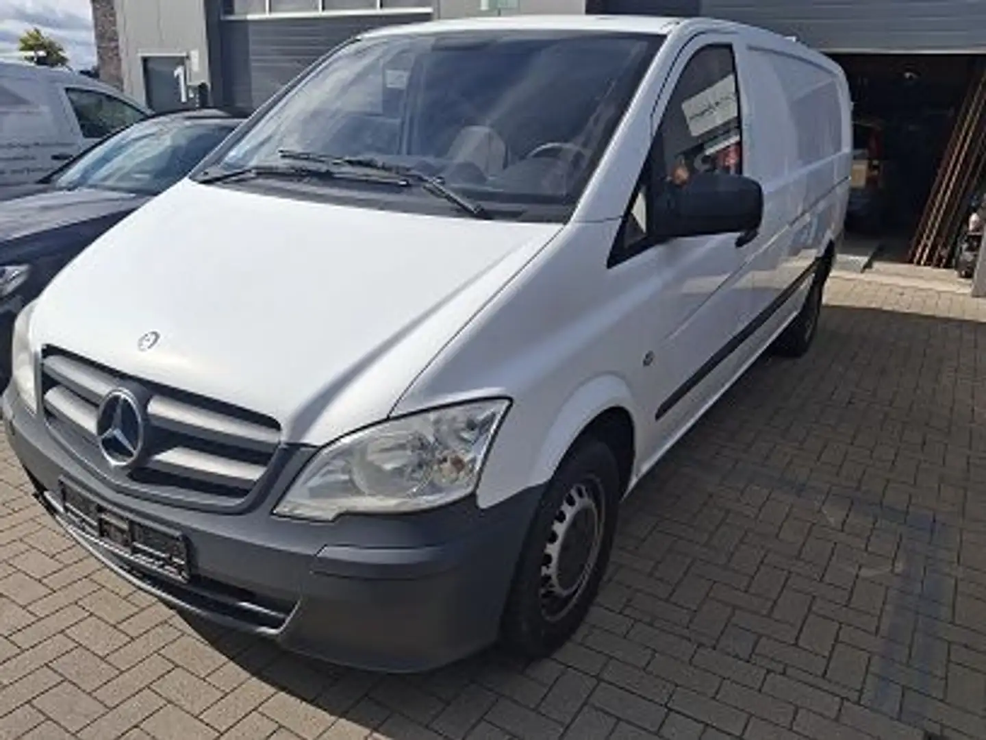 Mercedes-Benz Vito Kasten 113 CDI extra Lang Blanc - 1