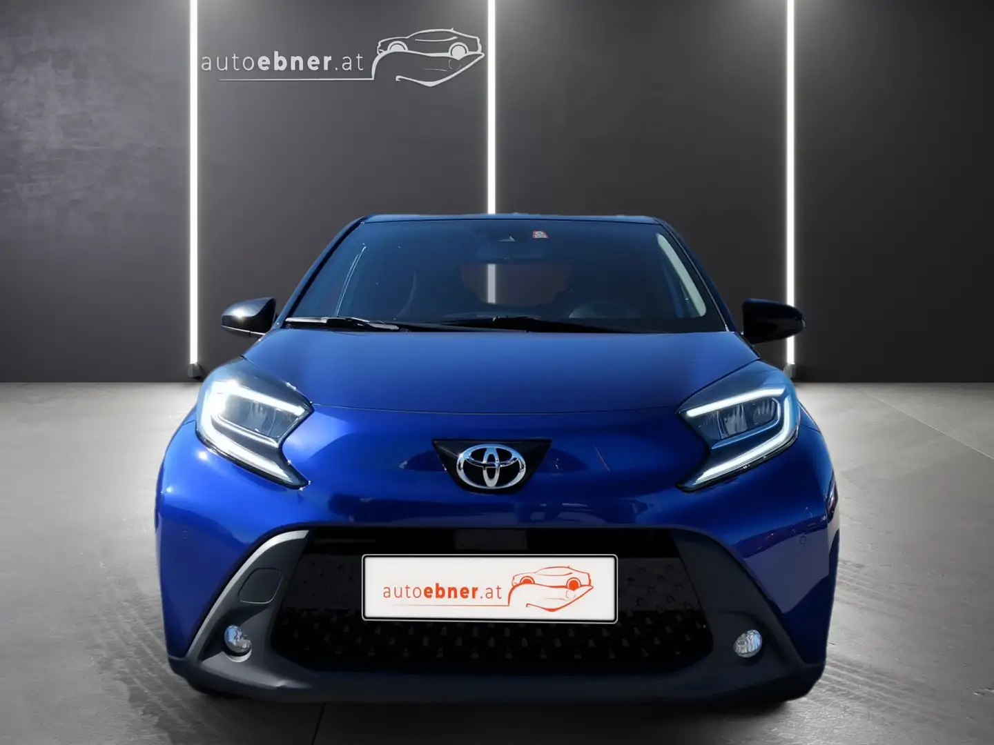Toyota Aygo X 1,0 VVT-i Pulse CVT LED+ASSIST+NAVI+RFK Blau - 2